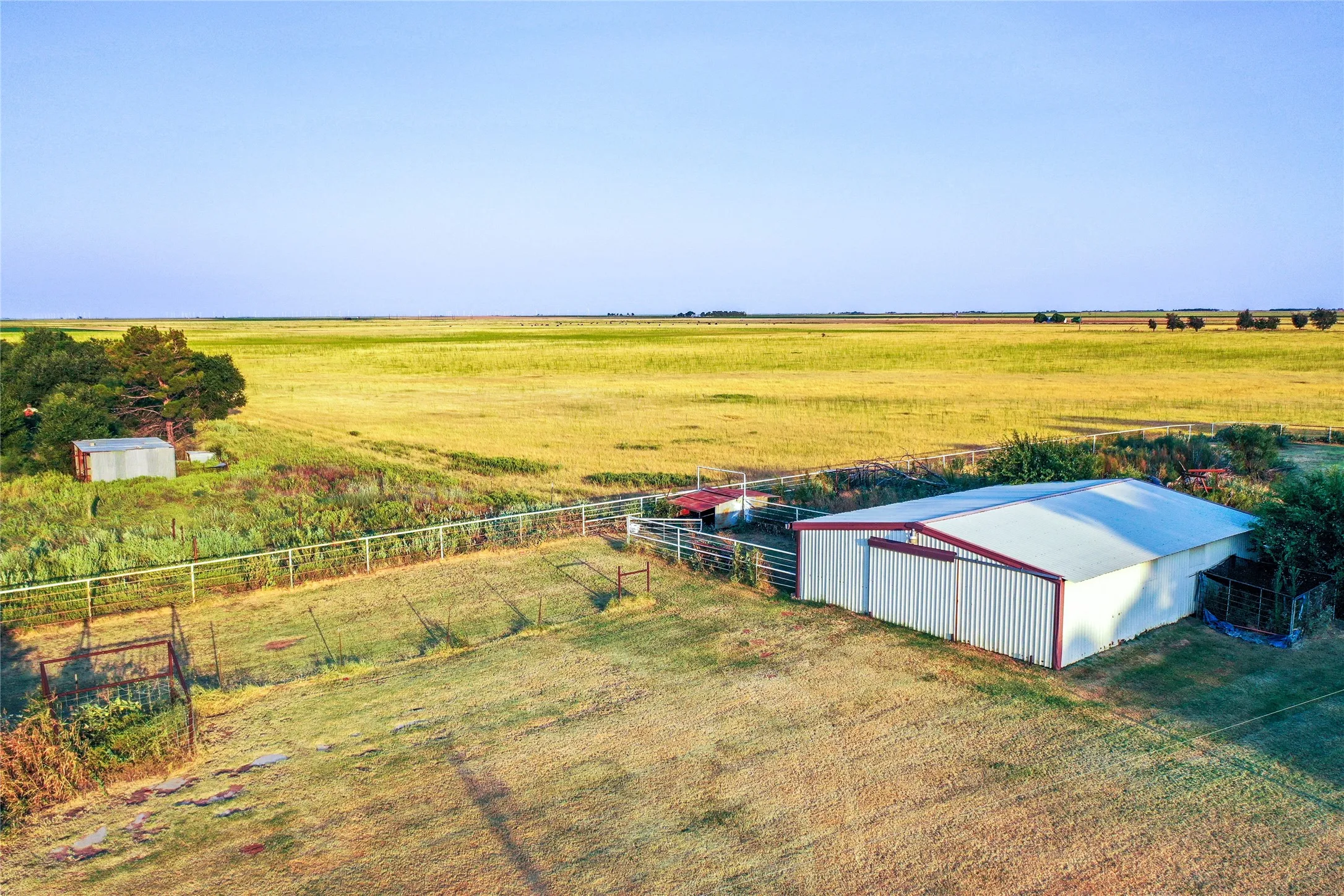 Single Family Residence For Sale in Haskell County , 1303 Grand Central Avenue, O'brien, Texas 79539, 5 Bedroom, 4 Bathroom, 2 Garage spaces, 4,513 Sqft, built in 1955, Preowned, Price $400,000, mls#21029575, Real Estate Agent in O'brien, Homes For Sale in Haskell county, Homes For Sale in O'brien, Realtor in O'brien Texas, Real Estate Brokerage Independent Realty Texas, Luminita Cordes Realtor