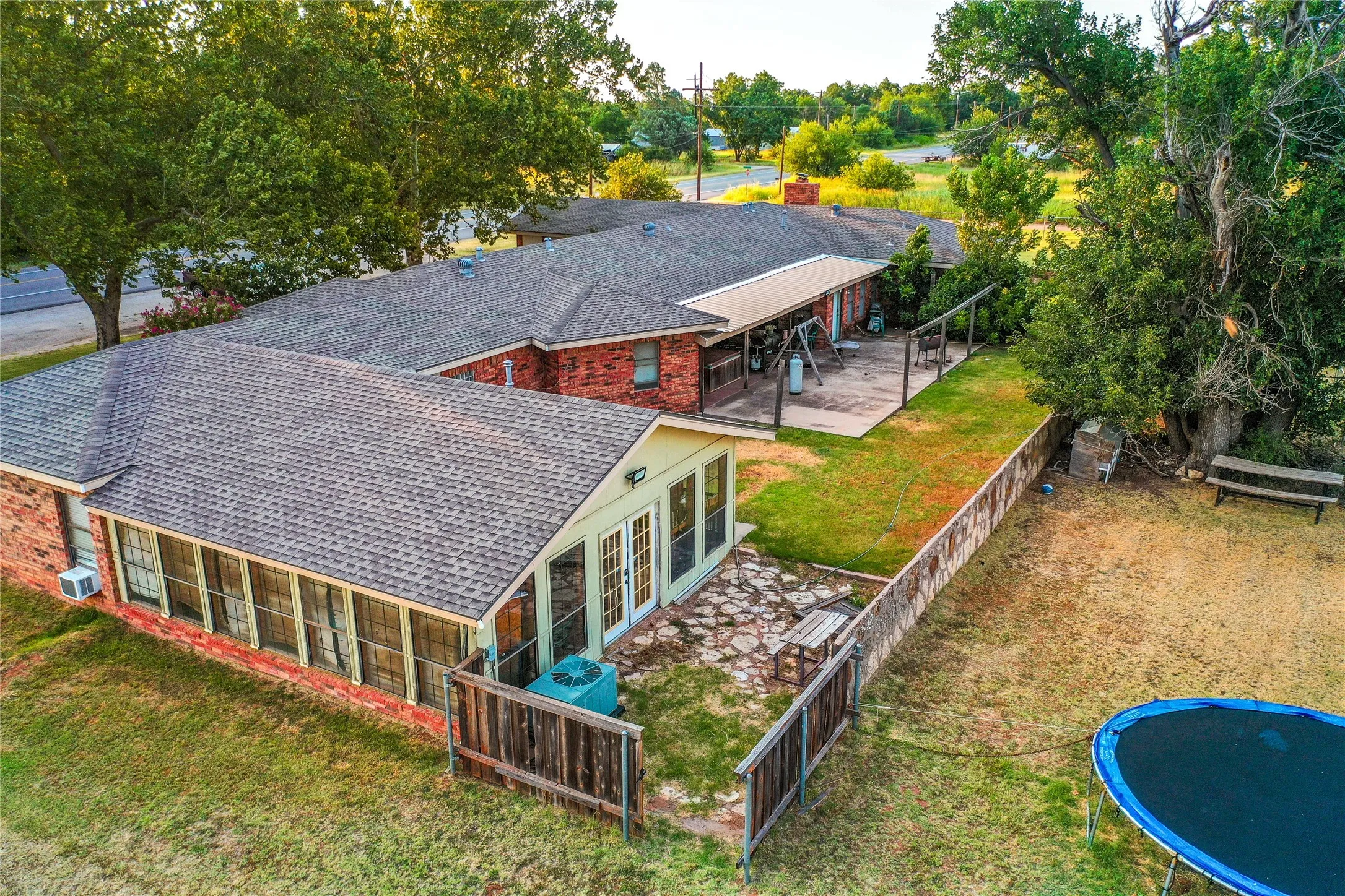 Single Family Residence For Sale in Haskell County , 1303 Grand Central Avenue, O'brien, Texas 79539, 5 Bedroom, 4 Bathroom, 2 Garage spaces, 4,513 Sqft, built in 1955, Preowned, Price $400,000, mls#21029575, Real Estate Agent in O'brien, Homes For Sale in Haskell county, Homes For Sale in O'brien, Realtor in O'brien Texas, Real Estate Brokerage Independent Realty Texas, Luminita Cordes Realtor