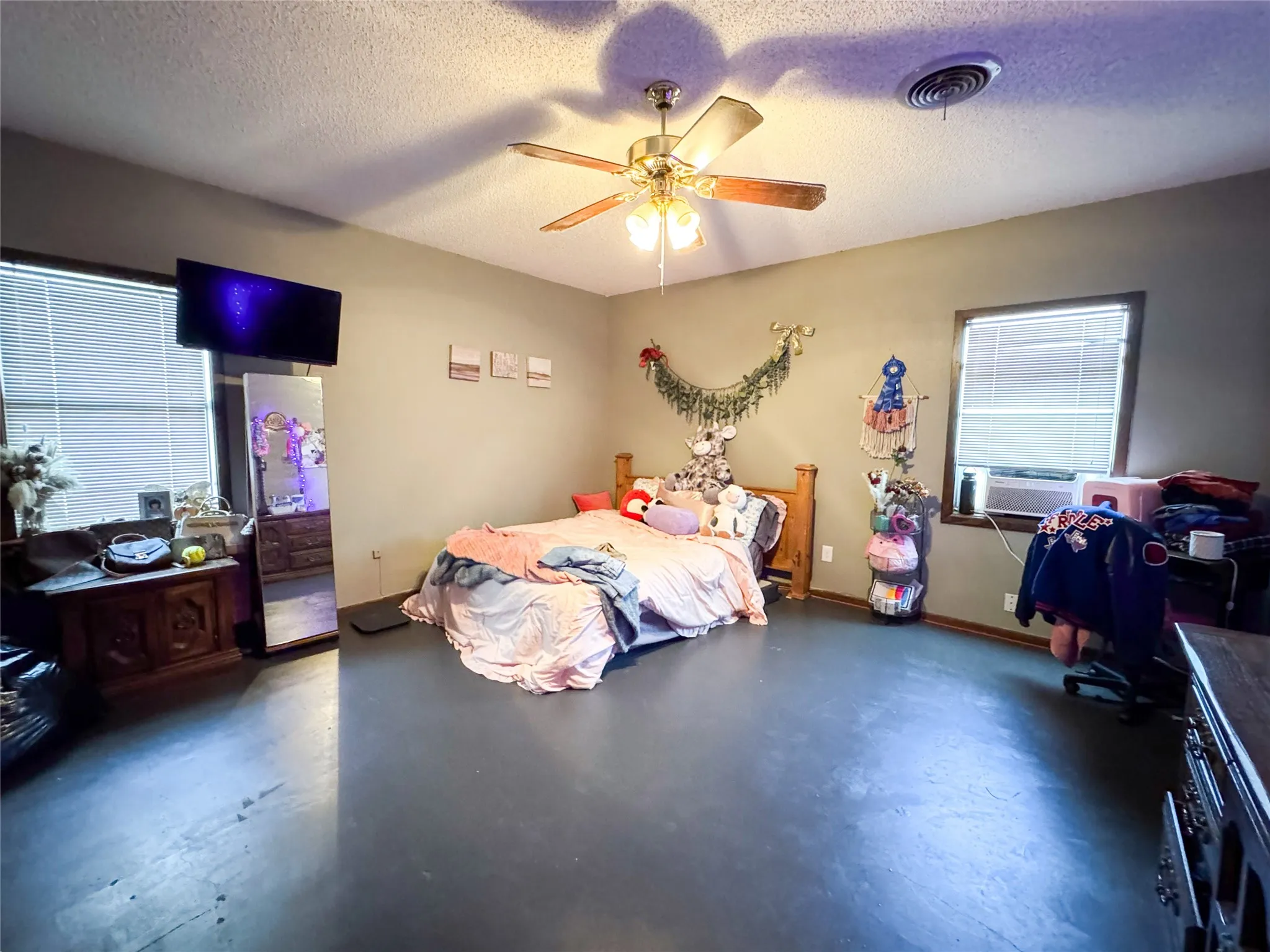 Single Family Residence For Sale in Haskell County , 1303 Grand Central Avenue, O'brien, Texas 79539, 5 Bedroom, 4 Bathroom, 2 Garage spaces, 4,513 Sqft, built in 1955, Preowned, Price $400,000, mls#21029575, Real Estate Agent in O'brien, Homes For Sale in Haskell county, Homes For Sale in O'brien, Realtor in O'brien Texas, Real Estate Brokerage Independent Realty Texas, Luminita Cordes Realtor