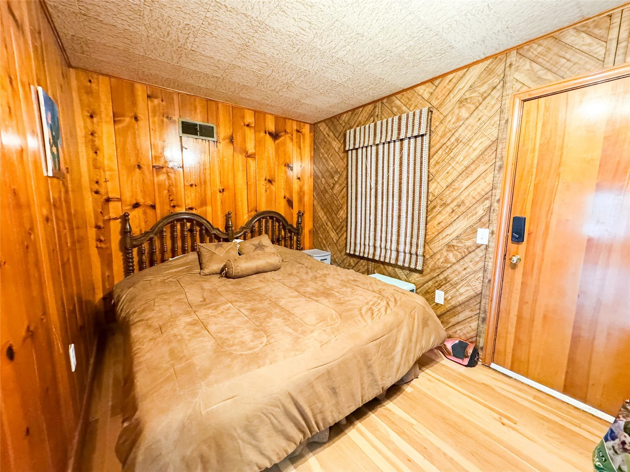 Single Family Residence For Sale in Haskell County , 1303 Grand Central Avenue, O'brien, Texas 79539, 5 Bedroom, 4 Bathroom, 2 Garage spaces, 4,513 Sqft, built in 1955, Preowned, Price $400,000, mls#21029575, Real Estate Agent in O'brien, Homes For Sale in Haskell county, Homes For Sale in O'brien, Realtor in O'brien Texas, Real Estate Brokerage Independent Realty Texas, Luminita Cordes Realtor