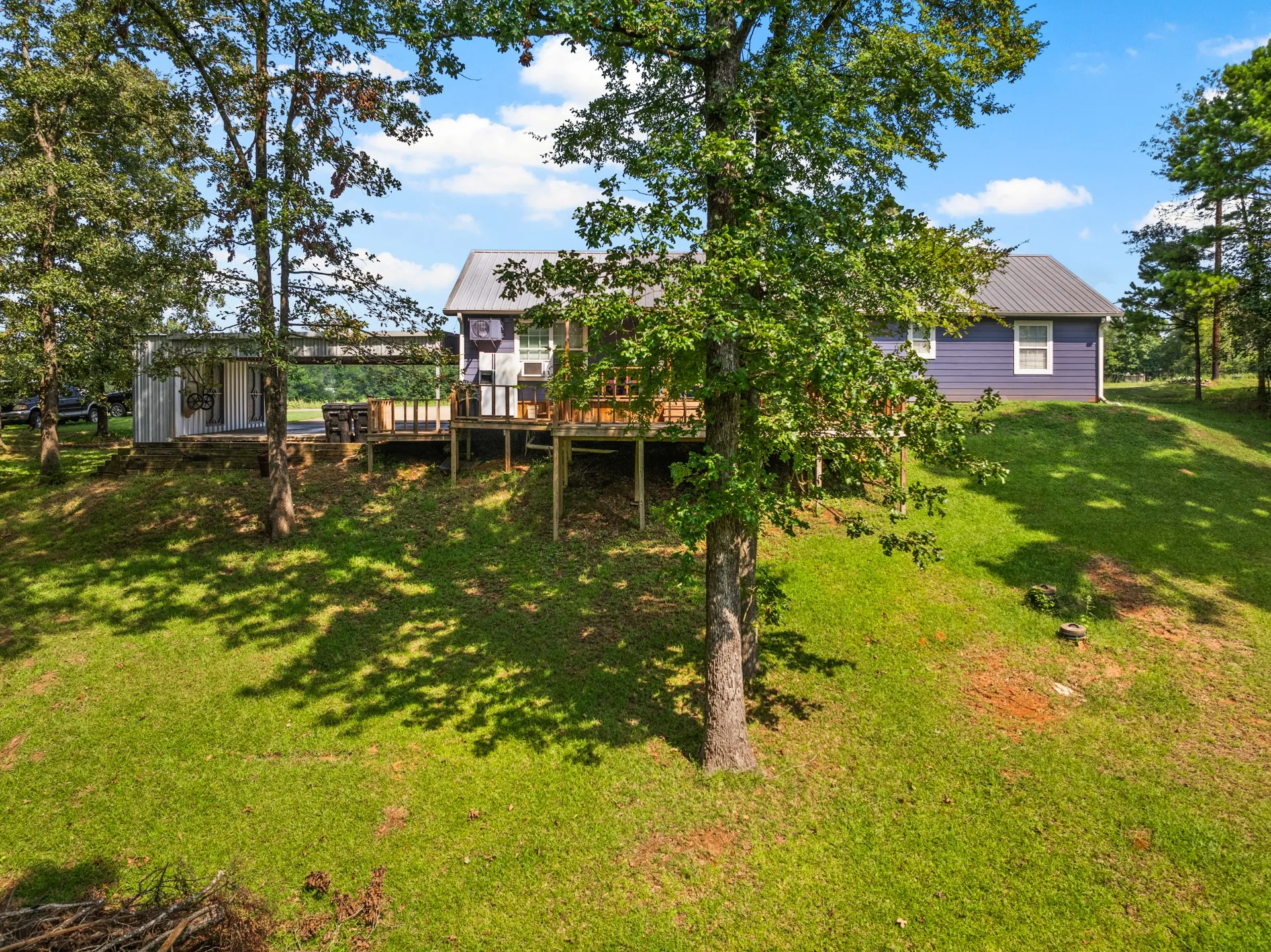 Single Family Residence For Sale in Camp County , 509 County Road 1309, Pittsburg, Texas 75686, 3 Bedroom, 3 Bathroom, Garage spaces, 1,508 Sqft, built in 2006, mls#21038808, Real Estate Agent in Pittsburg, Homes For Sale in Camp county, Homes For Sale in Pittsburg, Realtor in Pittsburg Texas, Real Estate Brokerage Independent Realty Texas, Luminita Cordes Realtor