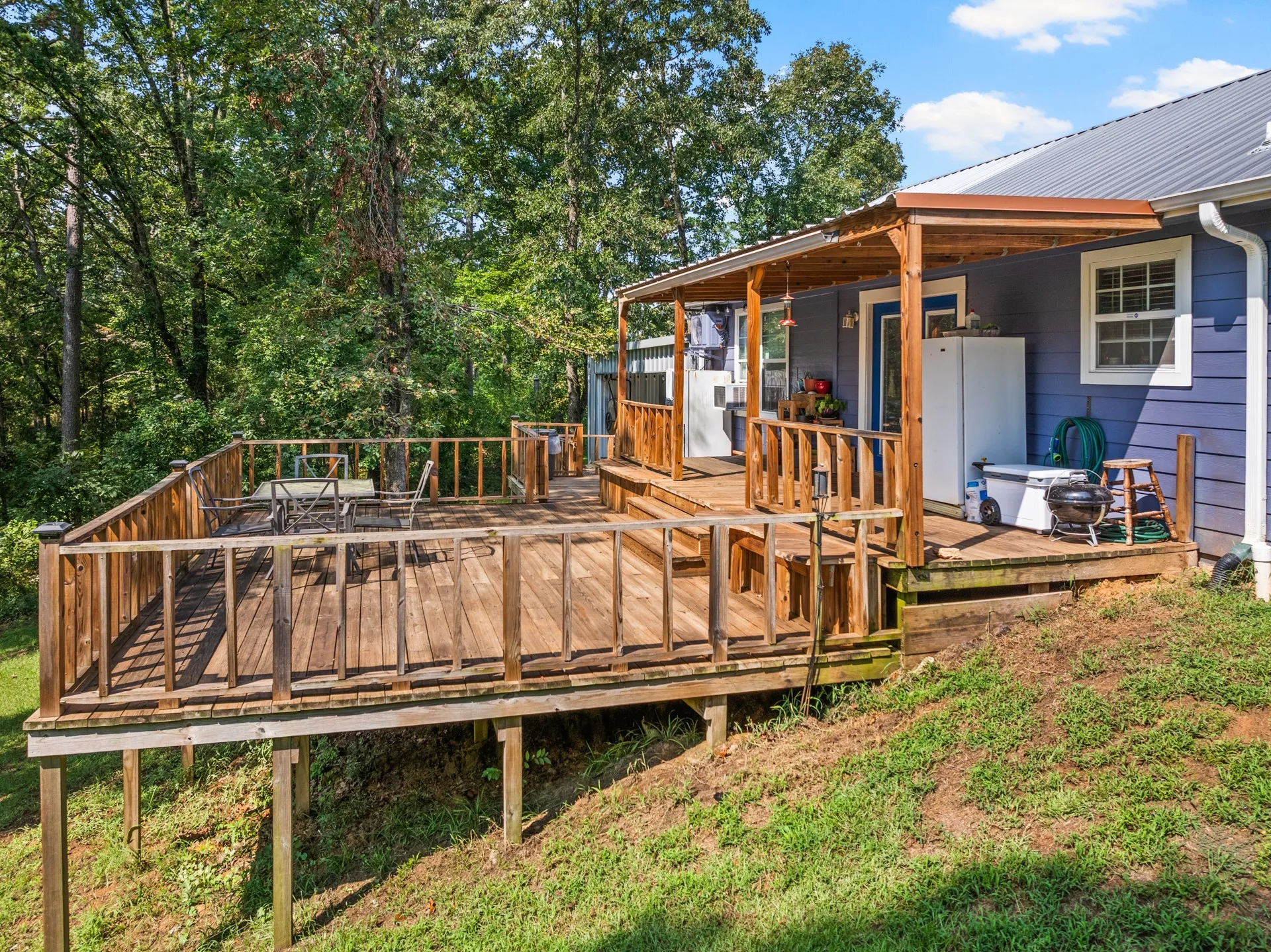 Single Family Residence For Sale in Camp County , 509 County Road 1309, Pittsburg, Texas 75686, 3 Bedroom, 3 Bathroom, Garage spaces, 1,508 Sqft, built in 2006, mls#21038808, Real Estate Agent in Pittsburg, Homes For Sale in Camp county, Homes For Sale in Pittsburg, Realtor in Pittsburg Texas, Real Estate Brokerage Independent Realty Texas, Luminita Cordes Realtor