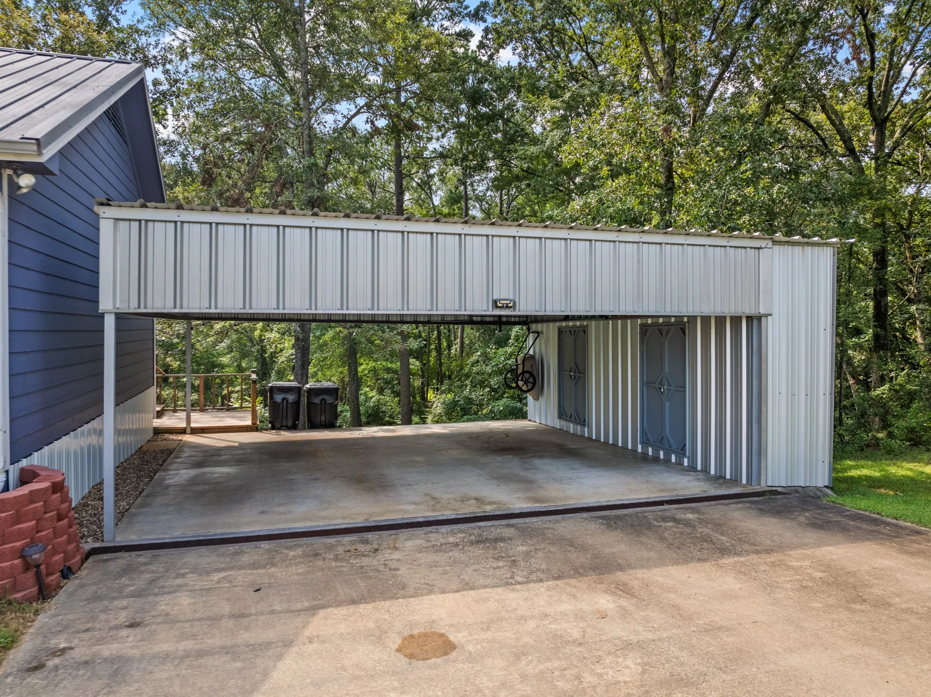 Single Family Residence For Sale in Camp County , 509 County Road 1309, Pittsburg, Texas 75686, 3 Bedroom, 3 Bathroom, Garage spaces, 1,508 Sqft, built in 2006, mls#21038808, Real Estate Agent in Pittsburg, Homes For Sale in Camp county, Homes For Sale in Pittsburg, Realtor in Pittsburg Texas, Real Estate Brokerage Independent Realty Texas, Luminita Cordes Realtor