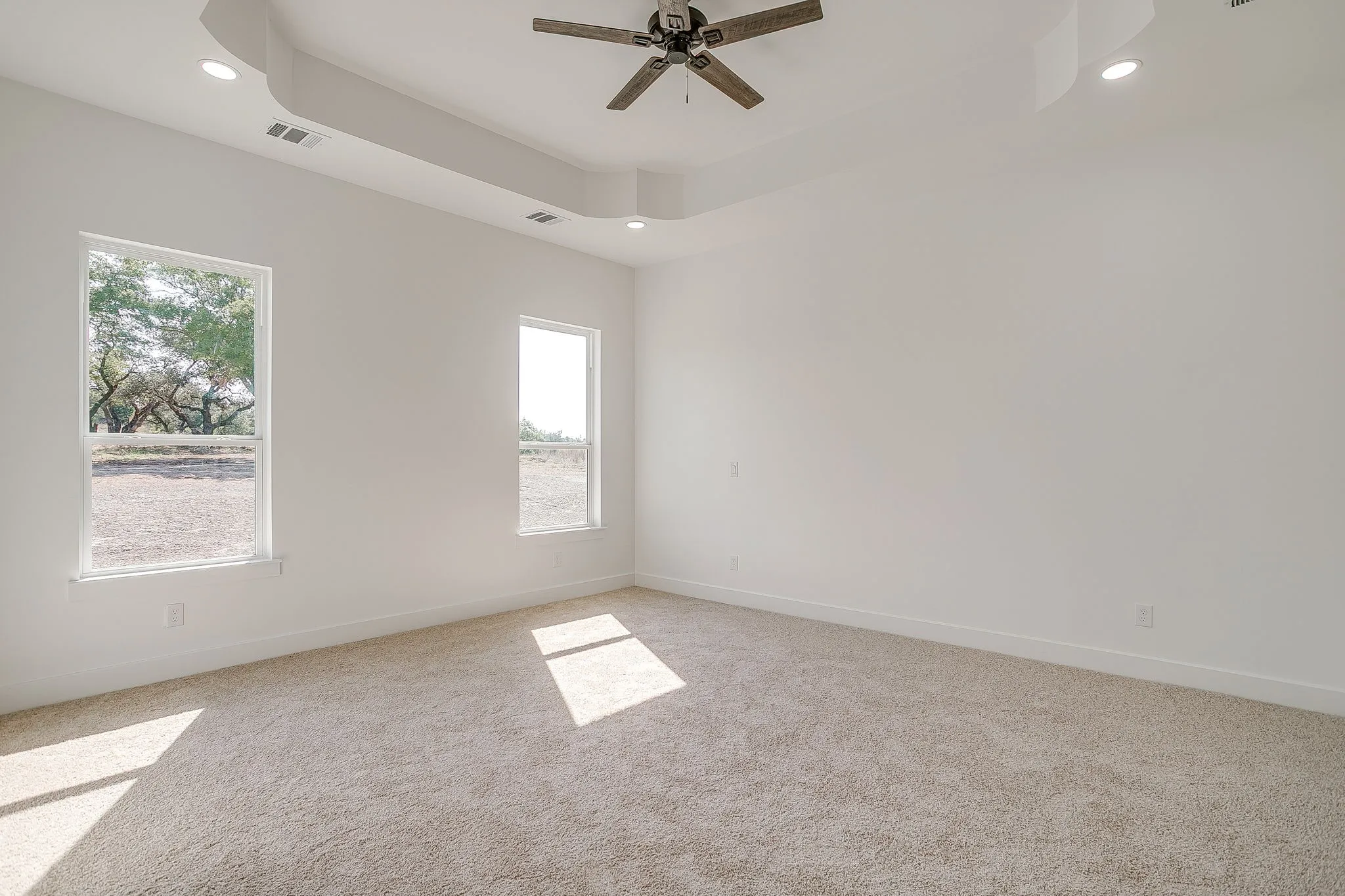 Single Family Residence For Sale in Parker County , 240 Latigo Way, Weatherford, Texas 76088, 4 Bedroom, 3 Bathroom, 2 Garage spaces, 2,568 Sqft, built in 2025, New Construction - Complete, mls#21032037, Real Estate Agent in Weatherford, Homes For Sale in Parker county, Homes For Sale in Weatherford, Realtor in Weatherford Texas, Real Estate Brokerage Independent Realty Texas, Luminita Cordes Realtor