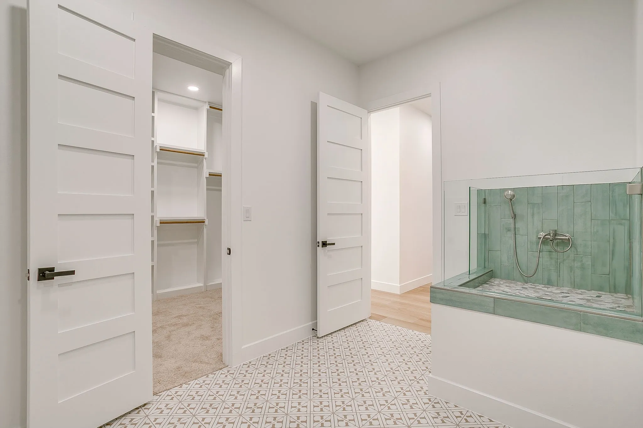 Single Family Residence For Sale in Parker County , 240 Latigo Way, Weatherford, Texas 76088, 4 Bedroom, 3 Bathroom, 2 Garage spaces, 2,568 Sqft, built in 2025, New Construction - Complete, mls#21032037, Real Estate Agent in Weatherford, Homes For Sale in Parker county, Homes For Sale in Weatherford, Realtor in Weatherford Texas, Real Estate Brokerage Independent Realty Texas, Luminita Cordes Realtor
