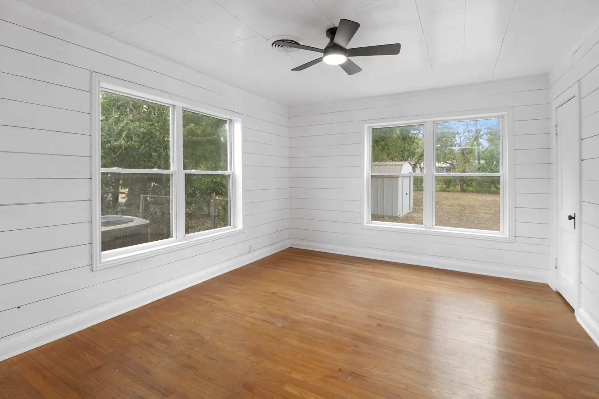 Single Family Residence For Sale in Coleman County , 108 Miami Street, Coleman, Texas 76834, 4 Bedroom, 2 Bathroom, Garage spaces, 2,090 Sqft, built in 0, Preowned, mls#21040268, Real Estate Agent in Coleman, Homes For Sale in Coleman county, Homes For Sale in Coleman, Realtor in Coleman Texas, Real Estate Brokerage Independent Realty Texas, Luminita Cordes Realtor