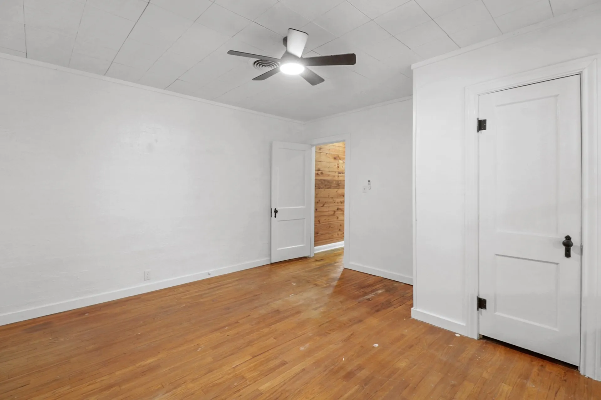 Single Family Residence For Sale in Coleman County , 108 Miami Street, Coleman, Texas 76834, 4 Bedroom, 2 Bathroom, Garage spaces, 2,090 Sqft, built in 0, Preowned, mls#21040268, Real Estate Agent in Coleman, Homes For Sale in Coleman county, Homes For Sale in Coleman, Realtor in Coleman Texas, Real Estate Brokerage Independent Realty Texas, Luminita Cordes Realtor