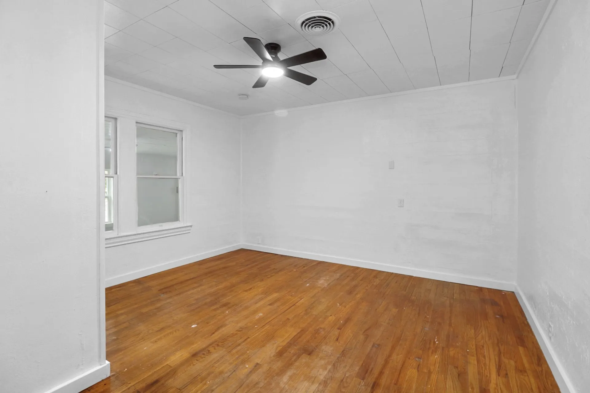 Single Family Residence For Sale in Coleman County , 108 Miami Street, Coleman, Texas 76834, 4 Bedroom, 2 Bathroom, Garage spaces, 2,090 Sqft, built in 0, Preowned, mls#21040268, Real Estate Agent in Coleman, Homes For Sale in Coleman county, Homes For Sale in Coleman, Realtor in Coleman Texas, Real Estate Brokerage Independent Realty Texas, Luminita Cordes Realtor
