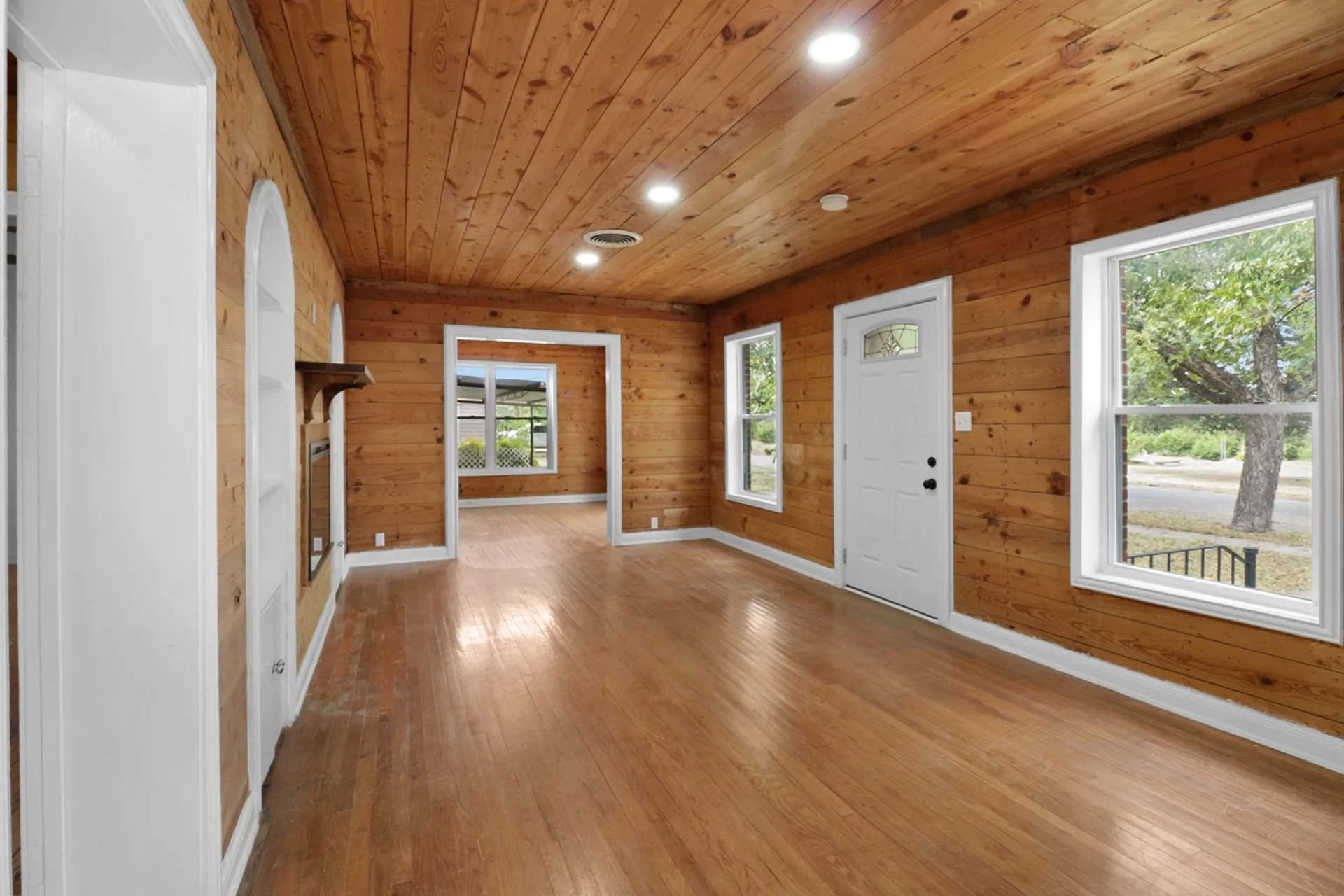 Single Family Residence For Sale in Coleman County , 108 Miami Street, Coleman, Texas 76834, 4 Bedroom, 2 Bathroom, Garage spaces, 2,090 Sqft, built in 0, Preowned, mls#21040268, Real Estate Agent in Coleman, Homes For Sale in Coleman county, Homes For Sale in Coleman, Realtor in Coleman Texas, Real Estate Brokerage Independent Realty Texas, Luminita Cordes Realtor