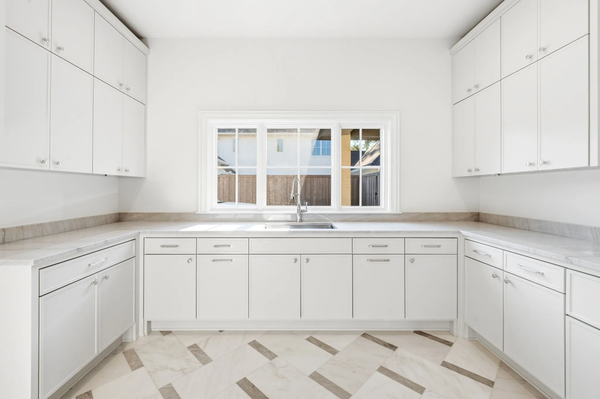 Single Family Residence For Sale in Tarrant County , 510 Bandit Trail, Colleyville, Texas 76034, 4 Bedroom, 5 Bathroom, 3 Garage spaces, 5,394 Sqft, built in 2025, Price $2,649,000, mls#21036089, Real Estate Agent in Colleyville, Homes For Sale in Tarrant county, Homes For Sale in Colleyville, Realtor in Colleyville Texas, Real Estate Brokerage Independent Realty Texas, Luminita Cordes Realtor