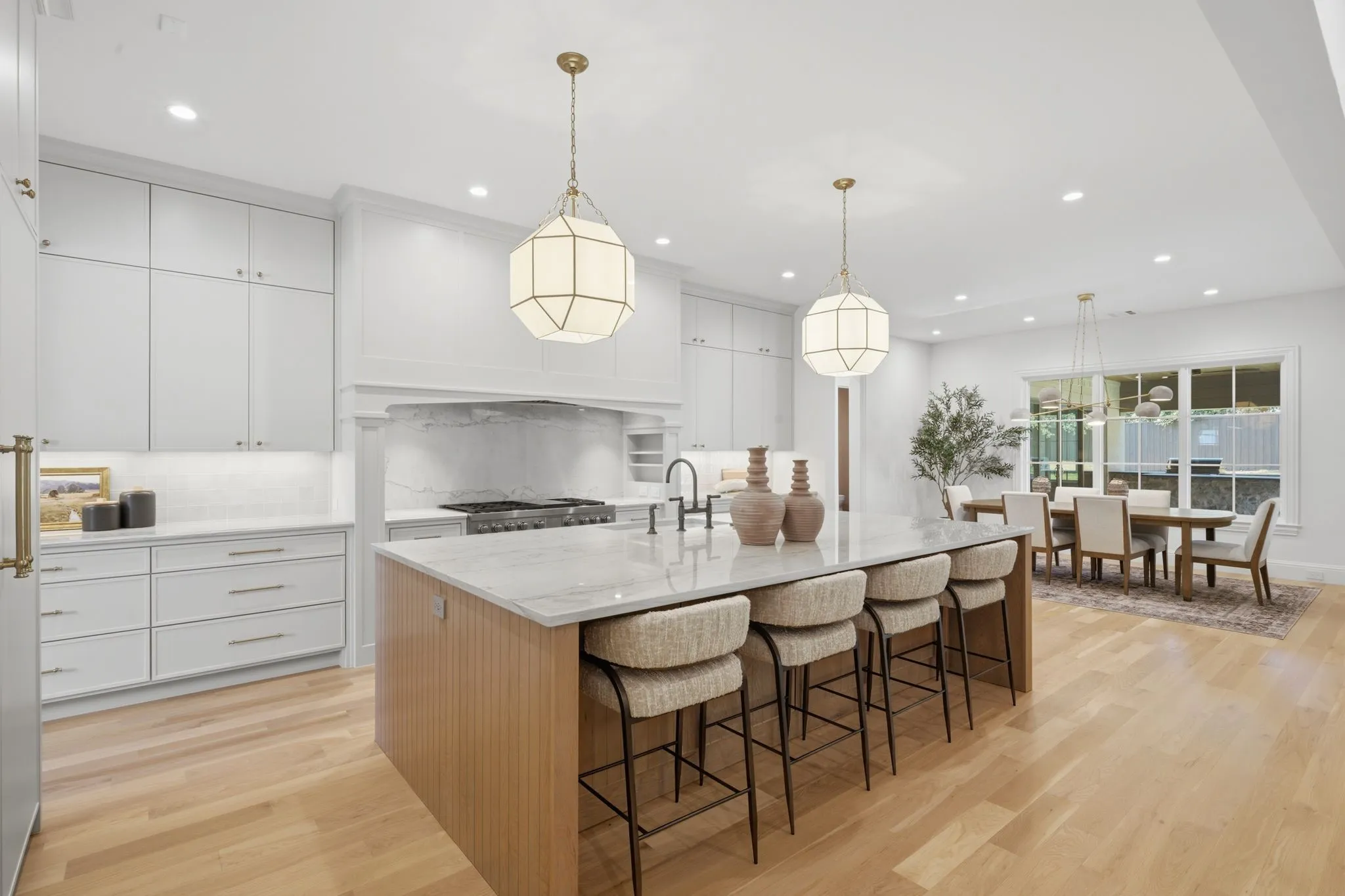 Single Family Residence For Sale in Tarrant County , 510 Bandit Trail, Colleyville, Texas 76034, 4 Bedroom, 5 Bathroom, 3 Garage spaces, 5,394 Sqft, built in 2025, Price $2,649,000, mls#21036089, Real Estate Agent in Colleyville, Homes For Sale in Tarrant county, Homes For Sale in Colleyville, Realtor in Colleyville Texas, Real Estate Brokerage Independent Realty Texas, Luminita Cordes Realtor