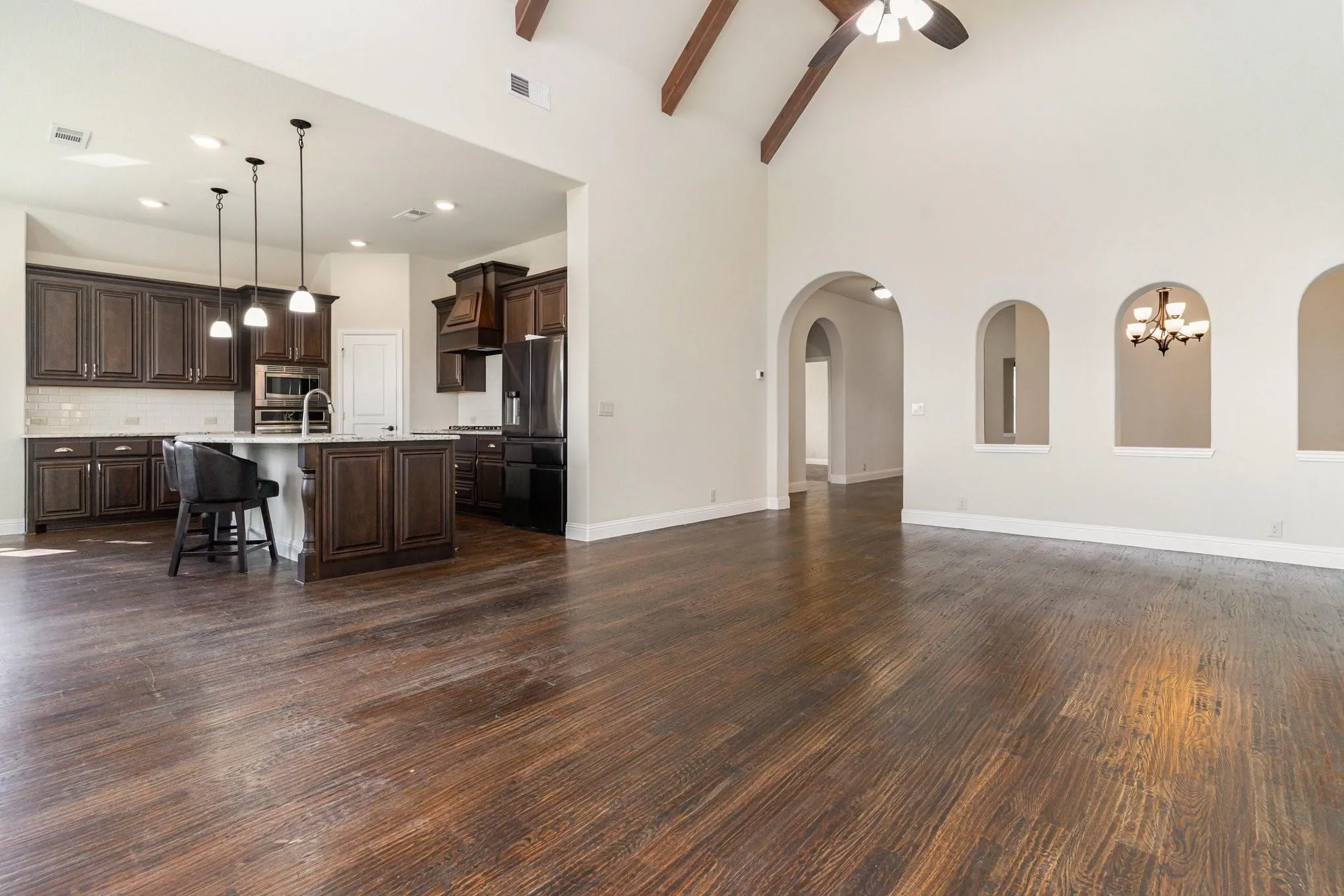 Single Family Residence For Sale in Kaufman County , 2008 Longbridge Road, Forney, Texas 75126, 4 Bedroom, 3 Bathroom, 2 Garage spaces, 3,691 Sqft, built in 2018, mls#21040154, Real Estate Agent in Forney, Homes For Sale in Kaufman county, Homes For Sale in Forney, Realtor in Forney Texas, Real Estate Brokerage Independent Realty Texas, Luminita Cordes Realtor