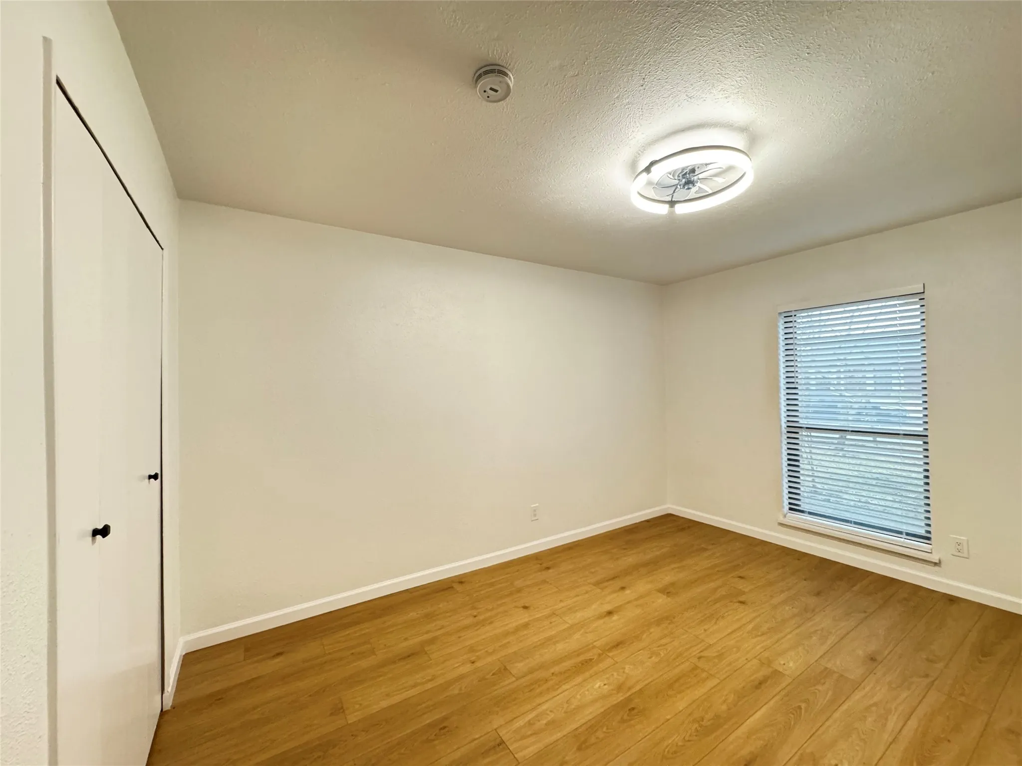 Single Family Residence For Sale in Dallas County , 2914 Sweet Gum Street, Garland, Texas 75044, 4 Bedrooms, 2 Bathrooms, 2 Garage spaces, 1,939 Sqft, built in 1977, Price $359,900, mls#21041047, Real Estate Agent in Garland, Homes For Sale in Dallas county, Homes For Sale in Garland, Realtor in Garland Texas, Real Estate Brokerage Independent Realty Texas, Luminita Cordes Realtor