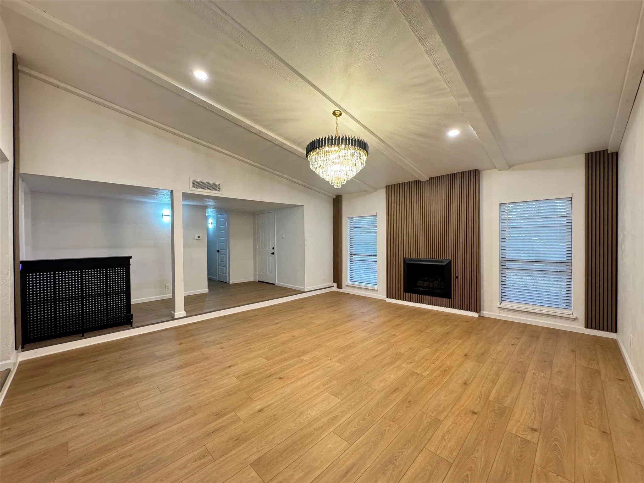 Single Family Residence For Sale in Dallas County , 2914 Sweet Gum Street, Garland, Texas 75044, 4 Bedrooms, 2 Bathrooms, 2 Garage spaces, 1,939 Sqft, built in 1977, Price $359,900, mls#21041047, Real Estate Agent in Garland, Homes For Sale in Dallas county, Homes For Sale in Garland, Realtor in Garland Texas, Real Estate Brokerage Independent Realty Texas, Luminita Cordes Realtor