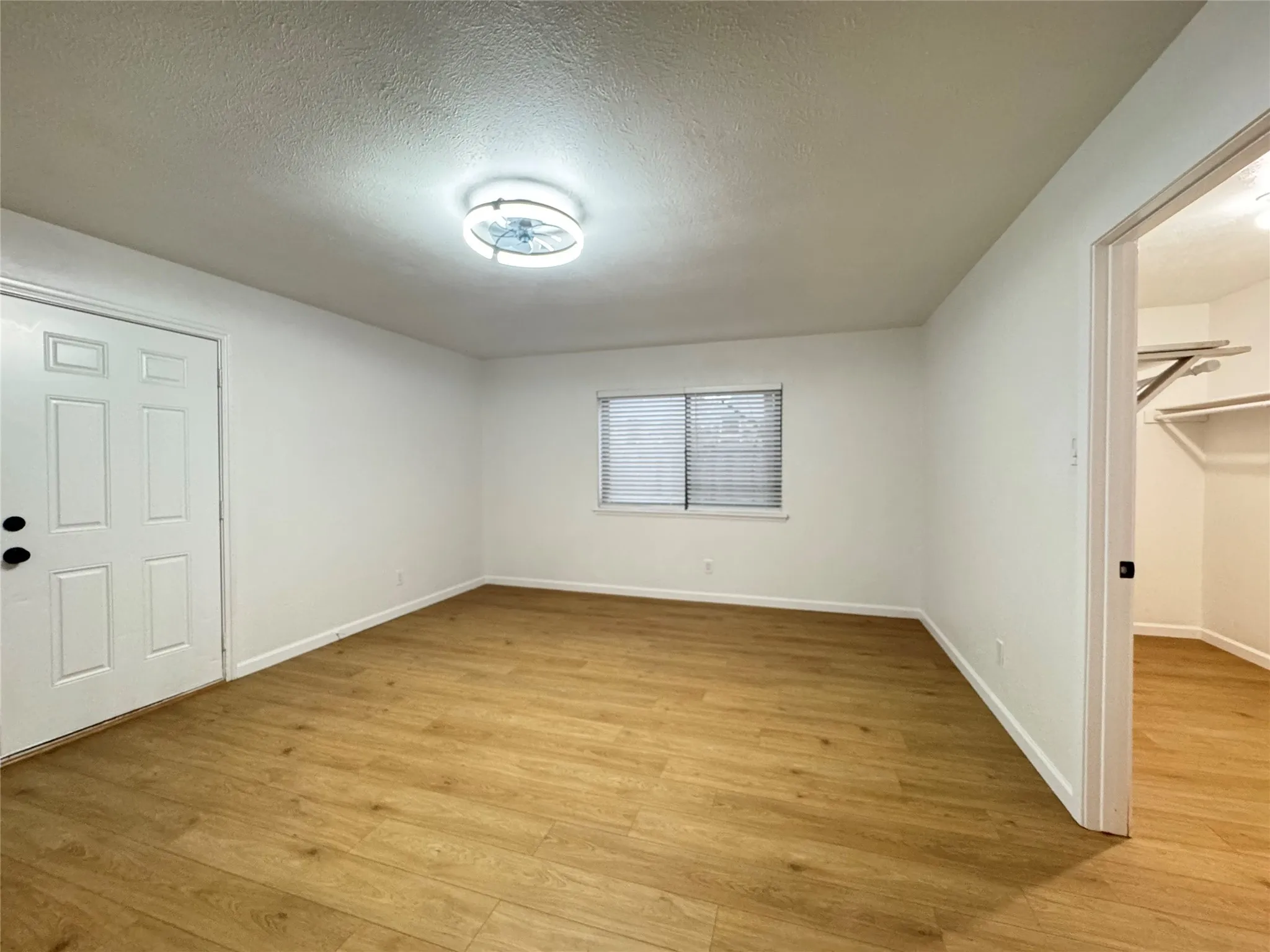 Single Family Residence For Sale in Dallas County , 2914 Sweet Gum Street, Garland, Texas 75044, 4 Bedrooms, 2 Bathrooms, 2 Garage spaces, 1,939 Sqft, built in 1977, Price $359,900, mls#21041047, Real Estate Agent in Garland, Homes For Sale in Dallas county, Homes For Sale in Garland, Realtor in Garland Texas, Real Estate Brokerage Independent Realty Texas, Luminita Cordes Realtor