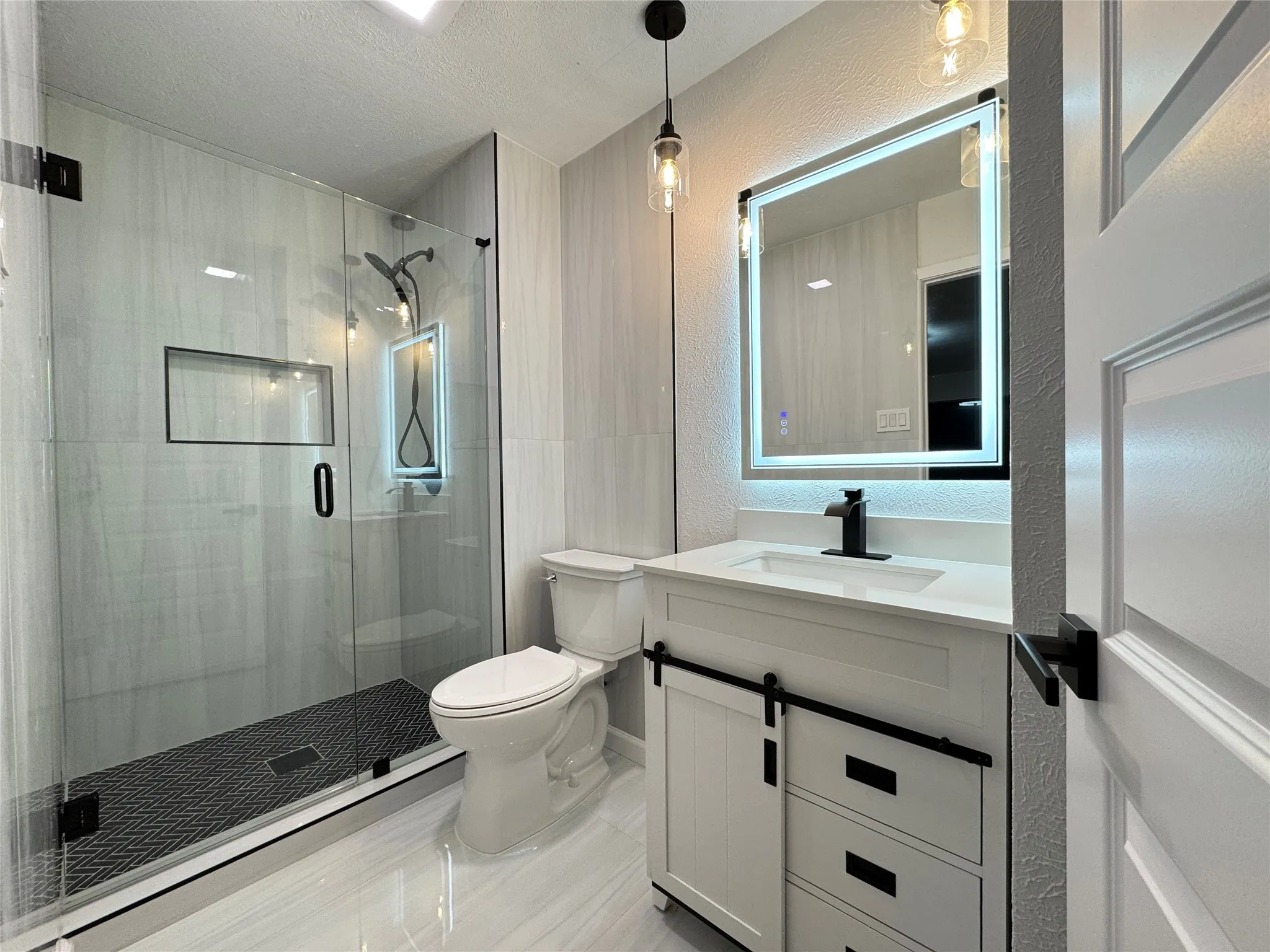 Single Family Residence For Sale in Dallas County , 2914 Sweet Gum Street, Garland, Texas 75044, 4 Bedrooms, 2 Bathrooms, 2 Garage spaces, 1,939 Sqft, built in 1977, Price $359,900, mls#21041047, Real Estate Agent in Garland, Homes For Sale in Dallas county, Homes For Sale in Garland, Realtor in Garland Texas, Real Estate Brokerage Independent Realty Texas, Luminita Cordes Realtor