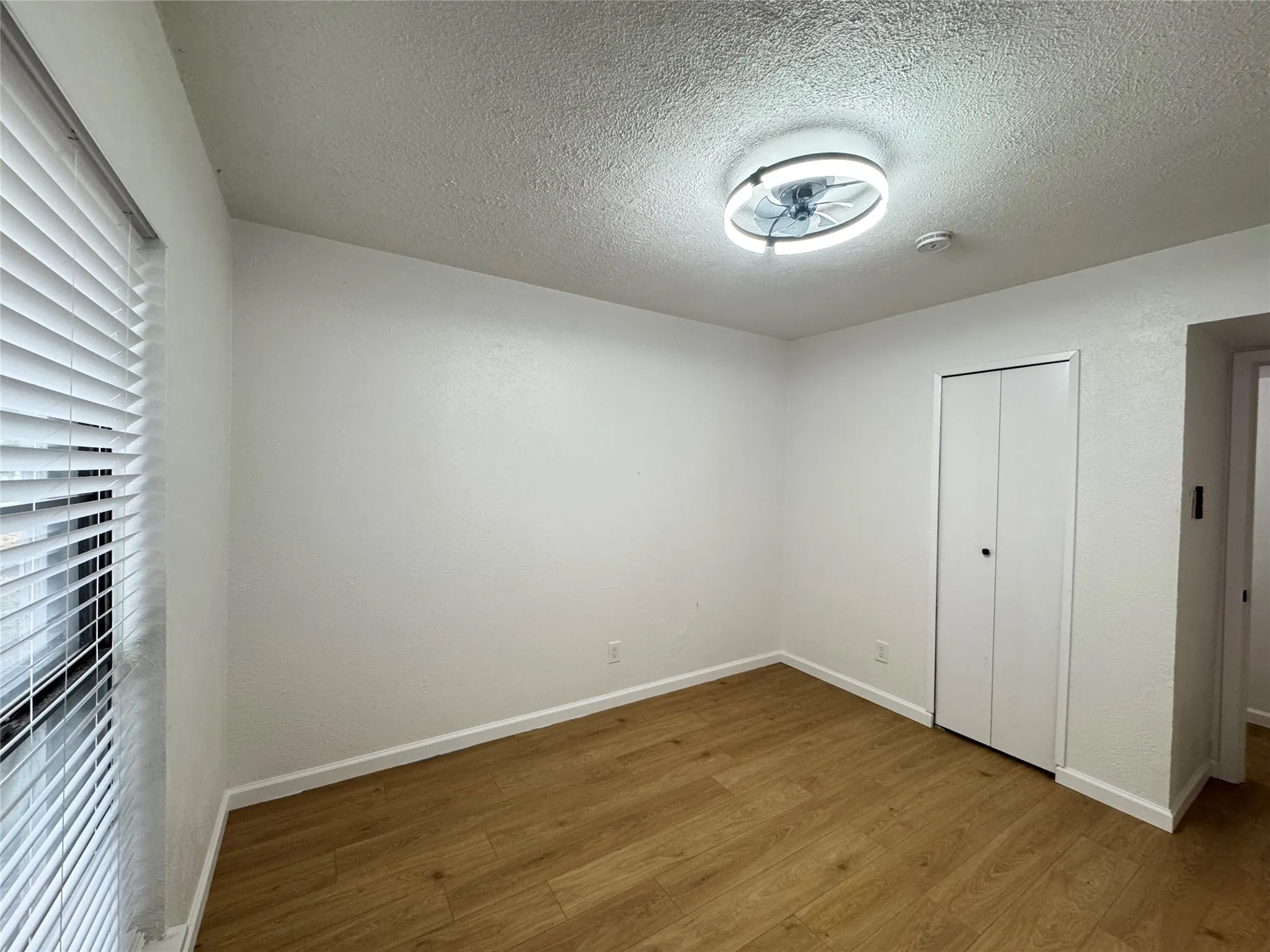 Single Family Residence For Sale in Dallas County , 2914 Sweet Gum Street, Garland, Texas 75044, 4 Bedrooms, 2 Bathrooms, 2 Garage spaces, 1,939 Sqft, built in 1977, Price $359,900, mls#21041047, Real Estate Agent in Garland, Homes For Sale in Dallas county, Homes For Sale in Garland, Realtor in Garland Texas, Real Estate Brokerage Independent Realty Texas, Luminita Cordes Realtor