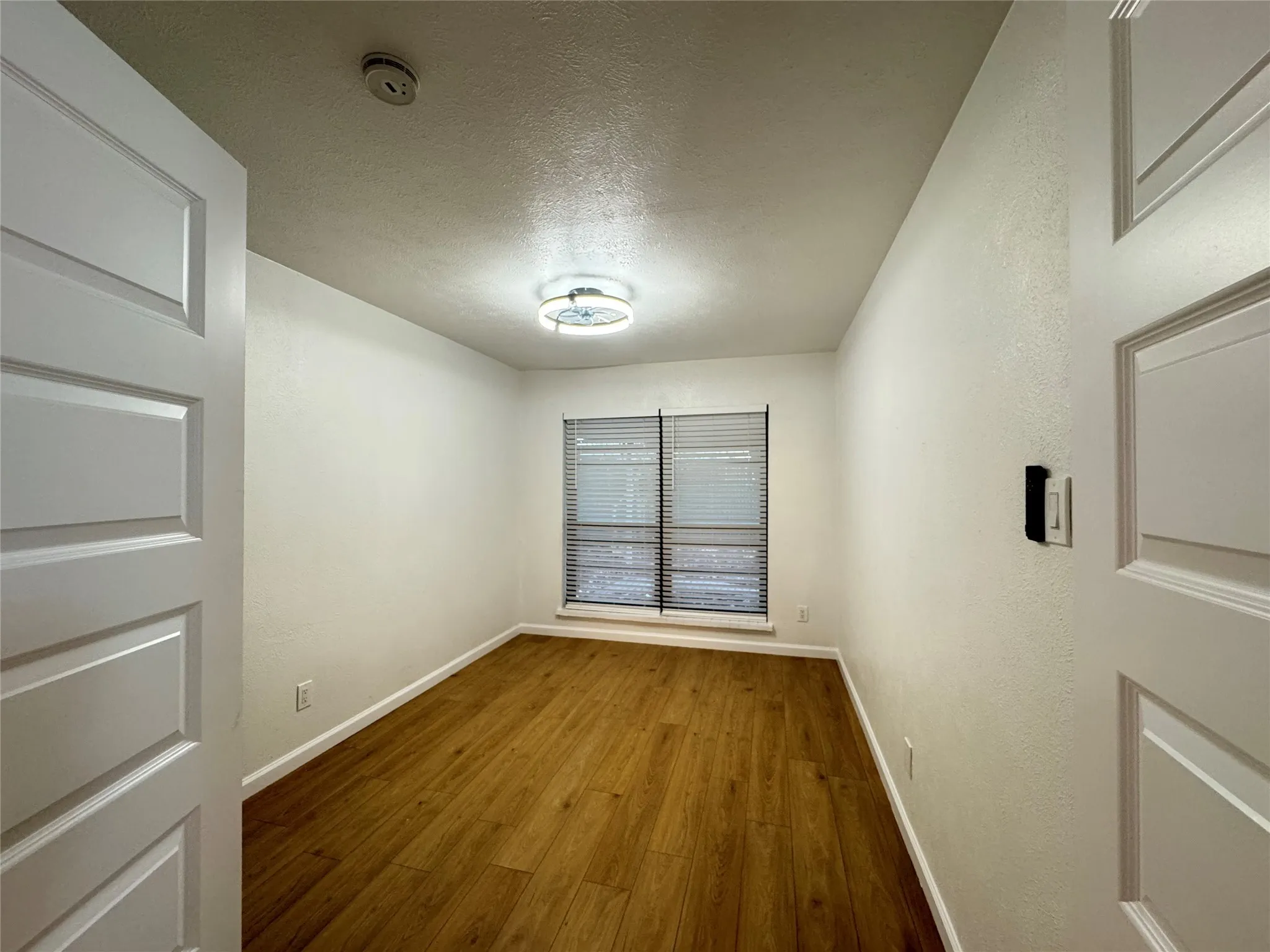 Single Family Residence For Sale in Dallas County , 2914 Sweet Gum Street, Garland, Texas 75044, 4 Bedrooms, 2 Bathrooms, 2 Garage spaces, 1,939 Sqft, built in 1977, Price $359,900, mls#21041047, Real Estate Agent in Garland, Homes For Sale in Dallas county, Homes For Sale in Garland, Realtor in Garland Texas, Real Estate Brokerage Independent Realty Texas, Luminita Cordes Realtor