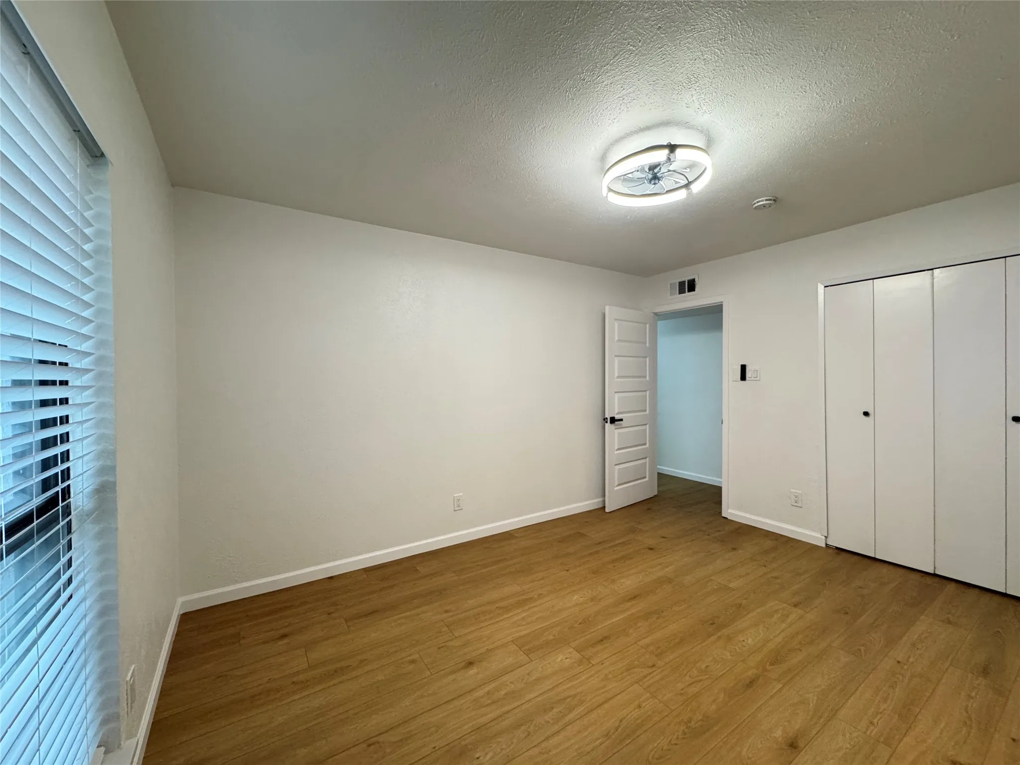 Single Family Residence For Sale in Dallas County , 2914 Sweet Gum Street, Garland, Texas 75044, 4 Bedrooms, 2 Bathrooms, 2 Garage spaces, 1,939 Sqft, built in 1977, Price $359,900, mls#21041047, Real Estate Agent in Garland, Homes For Sale in Dallas county, Homes For Sale in Garland, Realtor in Garland Texas, Real Estate Brokerage Independent Realty Texas, Luminita Cordes Realtor