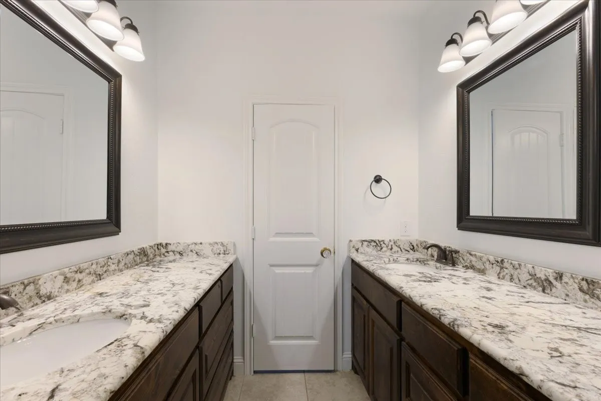 Single Family Residence For Sale in Hunt County , 1974 Jana Way, Caddo Mills, Texas 75135, 3 Bedroom, 2 Bathroom, 2 Garage spaces, 2,430 Sqft, built in 2018, mls#21030479, Real Estate Agent in Caddo Mills, Homes For Sale in Hunt county, Homes For Sale in Caddo Mills, Realtor in Caddo Mills Texas, Real Estate Brokerage Independent Realty Texas, Luminita Cordes Realtor