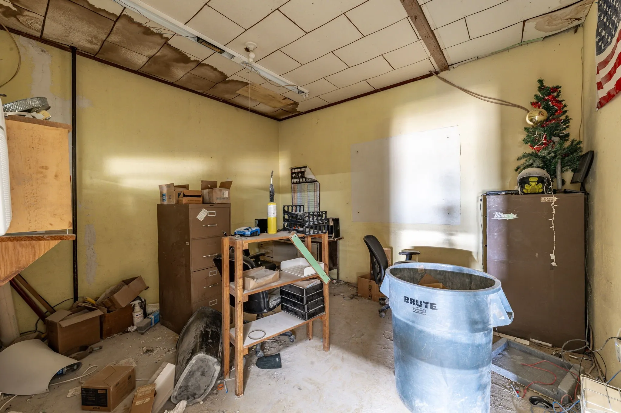 Industrial For Sale in Erath County , 1208 E Washington Street, Stephenville, Texas 76401, 0, 0, Garage spaces, 0 Sqft, built in 1940, Preowned, mls#21041892, Real Estate Agent in Stephenville, Homes For Sale in Erath county, Homes For Sale in Stephenville, Realtor in Stephenville Texas, Real Estate Brokerage Independent Realty Texas, Luminita Cordes Realtor