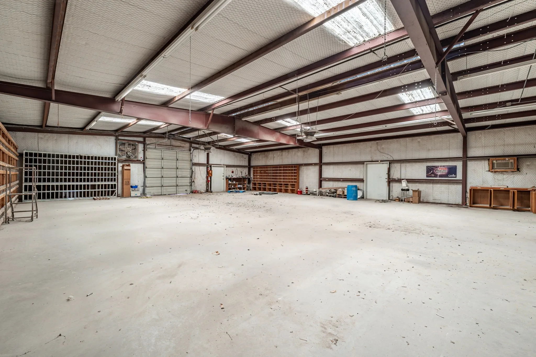 Industrial For Sale in Erath County , 1208 E Washington Street, Stephenville, Texas 76401, 0, 0, Garage spaces, 0 Sqft, built in 1940, Preowned, mls#21041892, Real Estate Agent in Stephenville, Homes For Sale in Erath county, Homes For Sale in Stephenville, Realtor in Stephenville Texas, Real Estate Brokerage Independent Realty Texas, Luminita Cordes Realtor