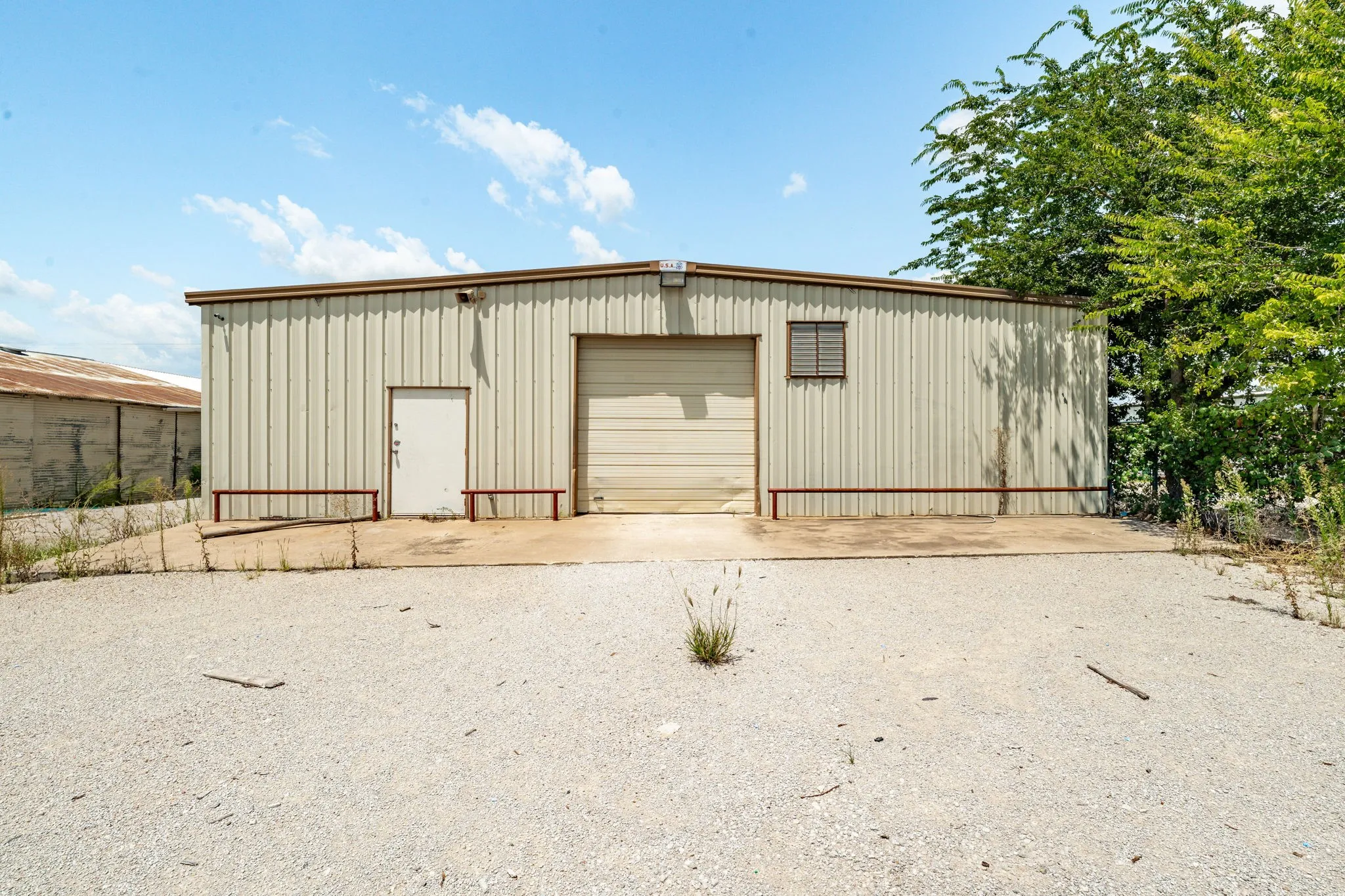 Industrial For Sale in Erath County , 1208 E Washington Street, Stephenville, Texas 76401, 0, 0, Garage spaces, 0 Sqft, built in 1940, Preowned, mls#21041892, Real Estate Agent in Stephenville, Homes For Sale in Erath county, Homes For Sale in Stephenville, Realtor in Stephenville Texas, Real Estate Brokerage Independent Realty Texas, Luminita Cordes Realtor