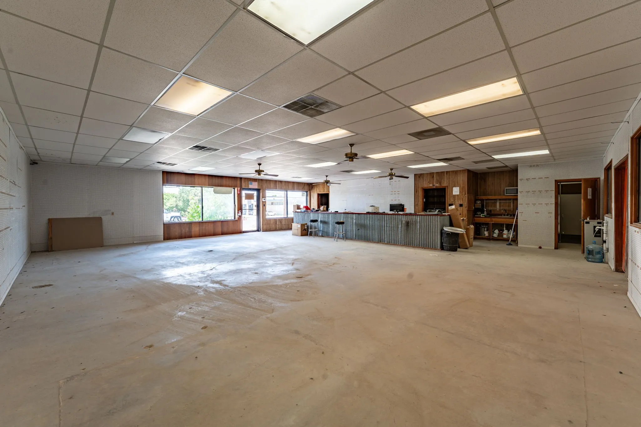 Industrial For Sale in Erath County , 1208 E Washington Street, Stephenville, Texas 76401, 0, 0, Garage spaces, 0 Sqft, built in 1940, Preowned, mls#21041892, Real Estate Agent in Stephenville, Homes For Sale in Erath county, Homes For Sale in Stephenville, Realtor in Stephenville Texas, Real Estate Brokerage Independent Realty Texas, Luminita Cordes Realtor