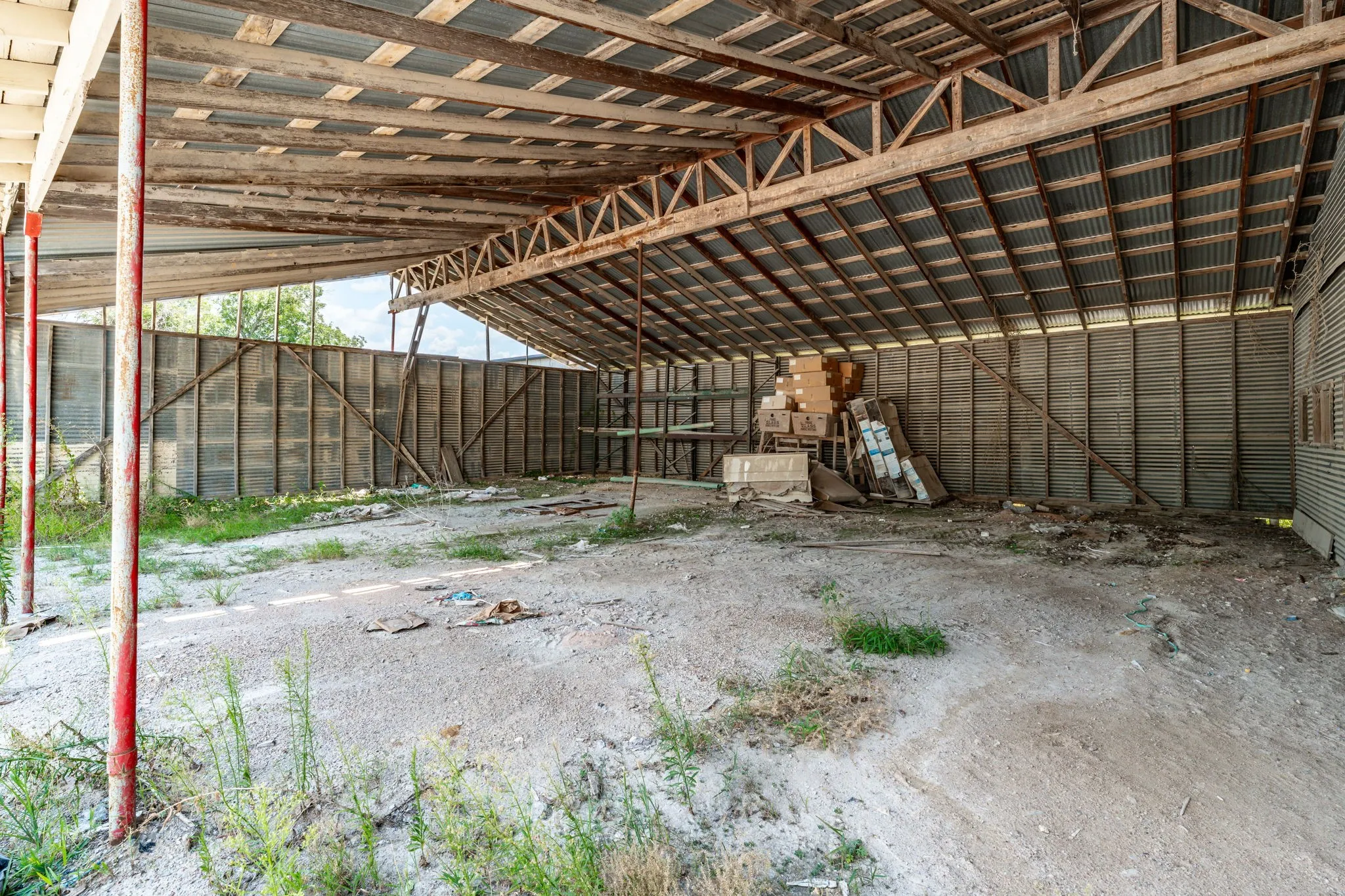 Industrial For Sale in Erath County , 1208 E Washington Street, Stephenville, Texas 76401, 0, 0, Garage spaces, 0 Sqft, built in 1940, Preowned, mls#21041892, Real Estate Agent in Stephenville, Homes For Sale in Erath county, Homes For Sale in Stephenville, Realtor in Stephenville Texas, Real Estate Brokerage Independent Realty Texas, Luminita Cordes Realtor