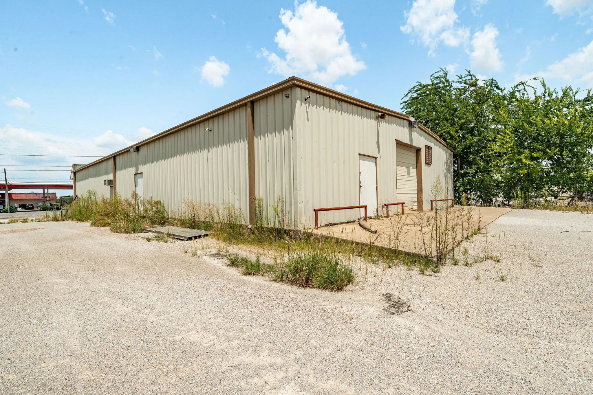 Industrial For Sale in Erath County , 1208 E Washington Street, Stephenville, Texas 76401, 0, 0, Garage spaces, 0 Sqft, built in 1940, Preowned, mls#21041892, Real Estate Agent in Stephenville, Homes For Sale in Erath county, Homes For Sale in Stephenville, Realtor in Stephenville Texas, Real Estate Brokerage Independent Realty Texas, Luminita Cordes Realtor