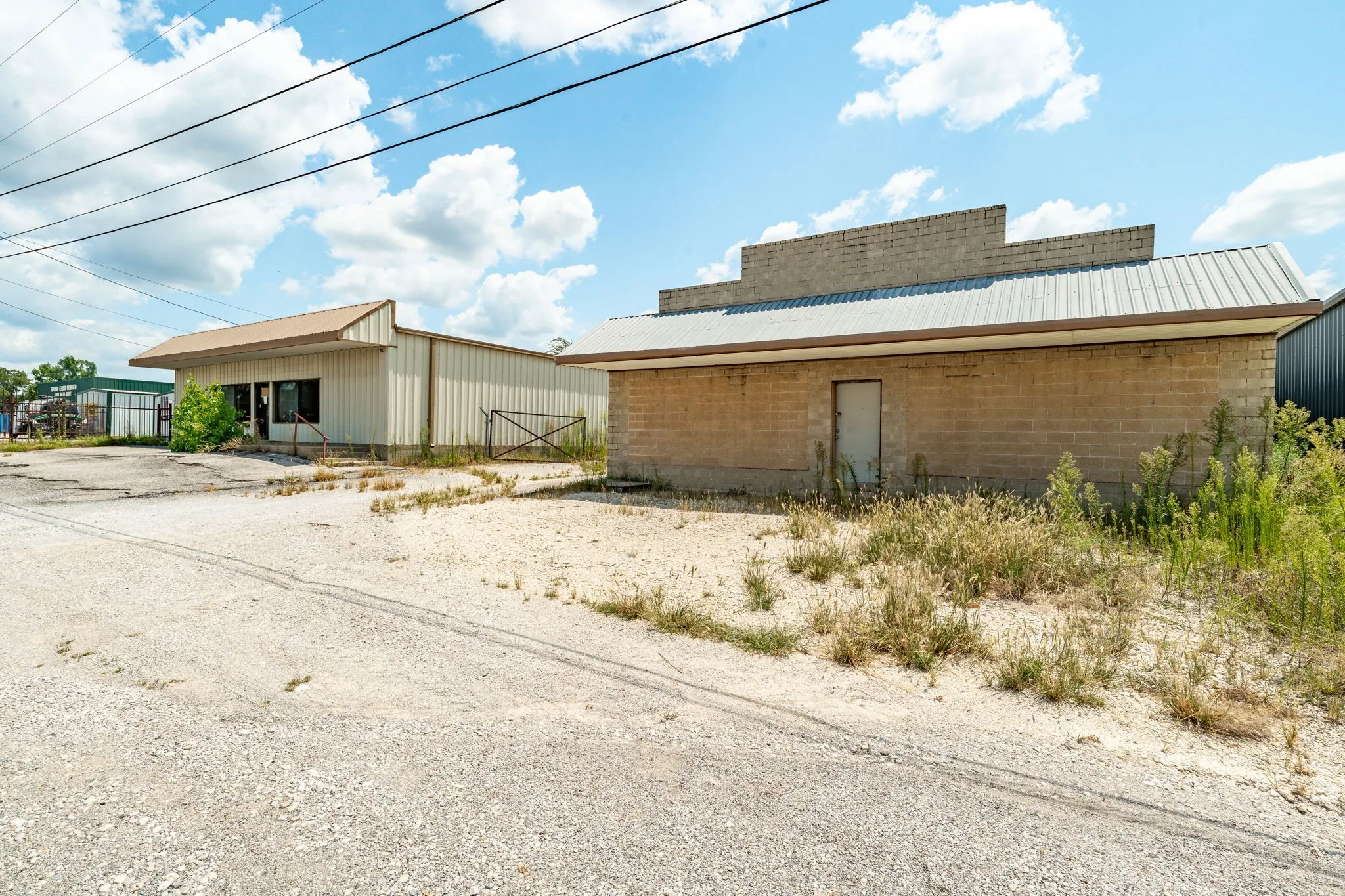 Industrial For Sale in Erath County , 1208 E Washington Street, Stephenville, Texas 76401, 0, 0, Garage spaces, 0 Sqft, built in 1940, Preowned, mls#21041892, Real Estate Agent in Stephenville, Homes For Sale in Erath county, Homes For Sale in Stephenville, Realtor in Stephenville Texas, Real Estate Brokerage Independent Realty Texas, Luminita Cordes Realtor