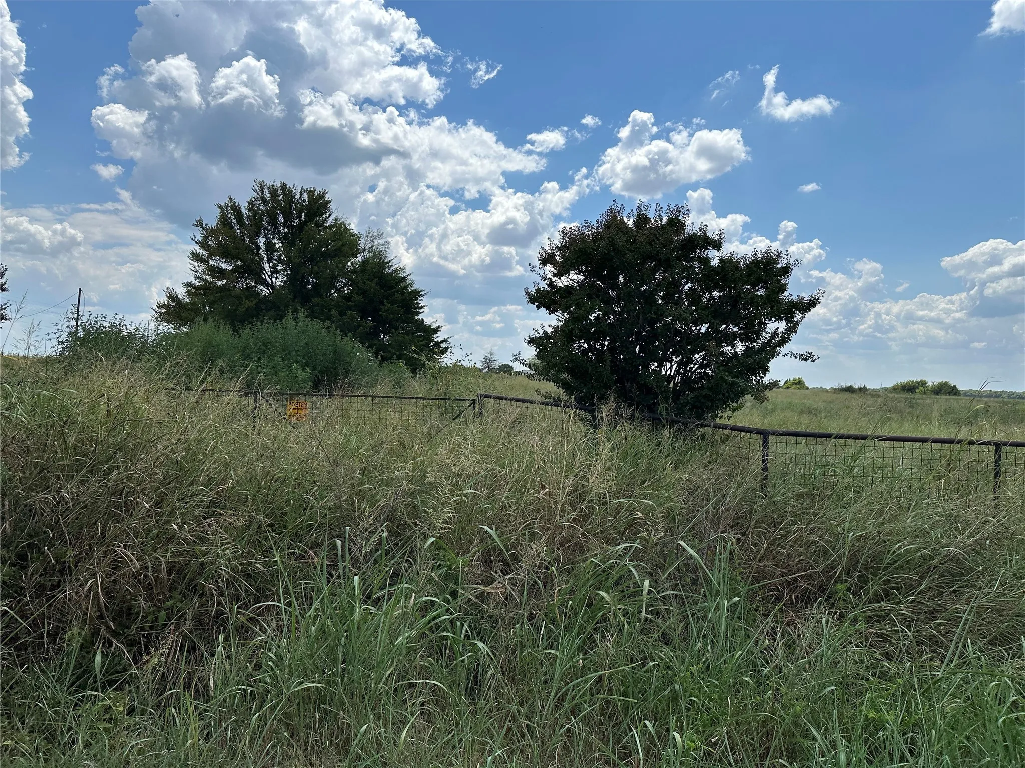 View of local wilderness with rural landscape