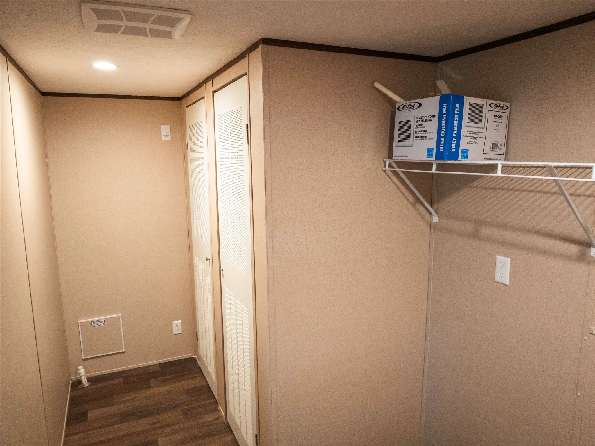 Manufactured Home For Sale in Johnson County , 7005 Walden Drive, Joshua, Texas 76058, 4 Bedroom, 2 Bathroom, Garage spaces, 1,475 Sqft, built in 2025, mls#21042130, Real Estate Agent in Joshua, Homes For Sale in Johnson county, Homes For Sale in Joshua, Realtor in Joshua Texas, Real Estate Brokerage Independent Realty Texas, Luminita Cordes Realtor