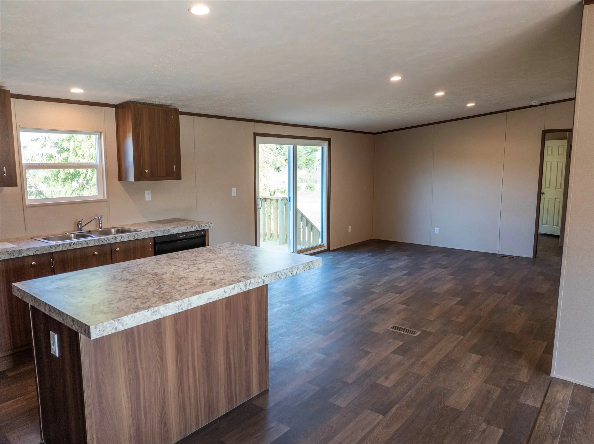 Manufactured Home For Sale in Johnson County , 7005 Walden Drive, Joshua, Texas 76058, 4 Bedroom, 2 Bathroom, Garage spaces, 1,475 Sqft, built in 2025, mls#21042130, Real Estate Agent in Joshua, Homes For Sale in Johnson county, Homes For Sale in Joshua, Realtor in Joshua Texas, Real Estate Brokerage Independent Realty Texas, Luminita Cordes Realtor