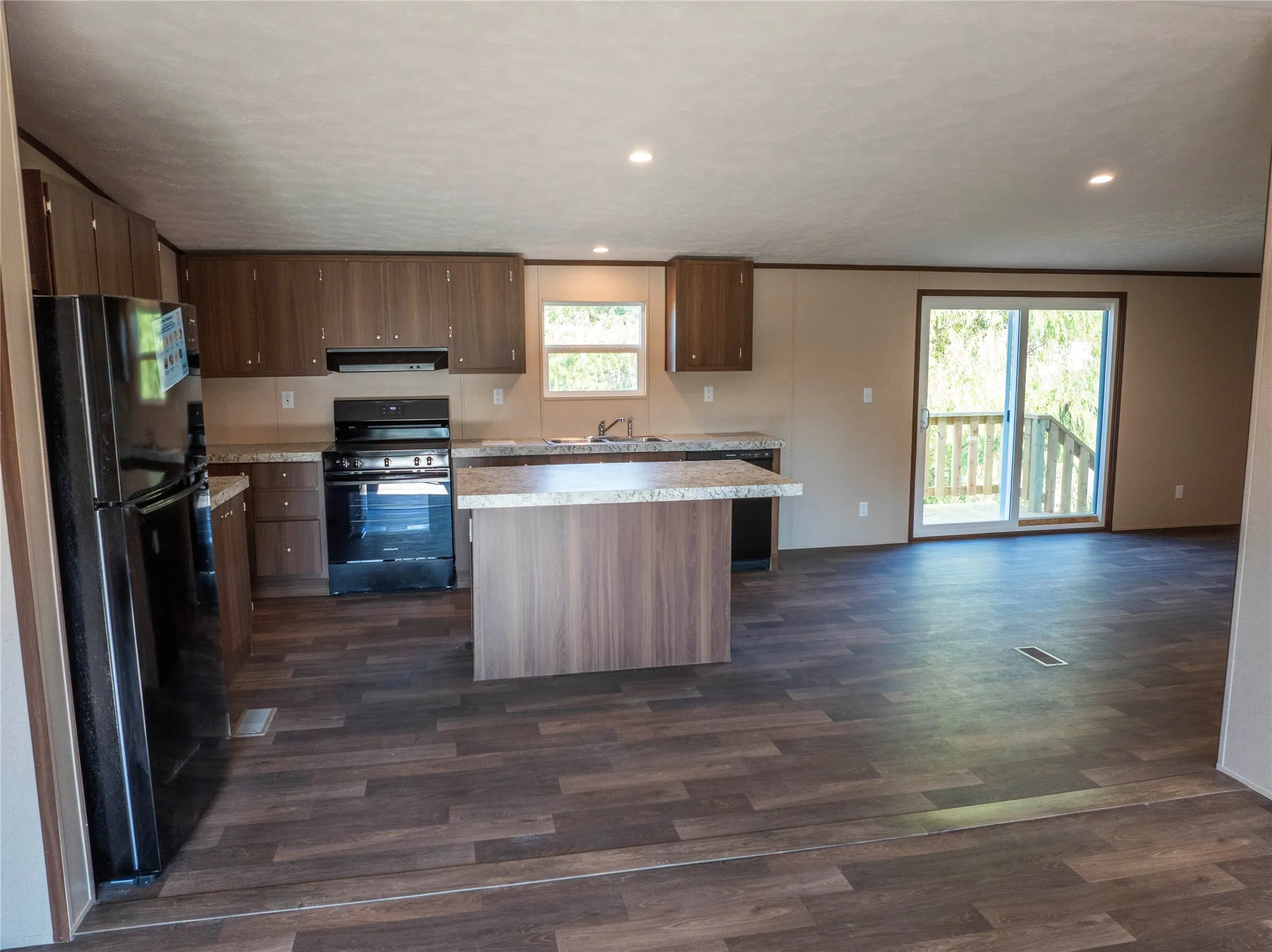 Manufactured Home For Sale in Johnson County , 7005 Walden Drive, Joshua, Texas 76058, 4 Bedroom, 2 Bathroom, Garage spaces, 1,475 Sqft, built in 2025, mls#21042130, Real Estate Agent in Joshua, Homes For Sale in Johnson county, Homes For Sale in Joshua, Realtor in Joshua Texas, Real Estate Brokerage Independent Realty Texas, Luminita Cordes Realtor
