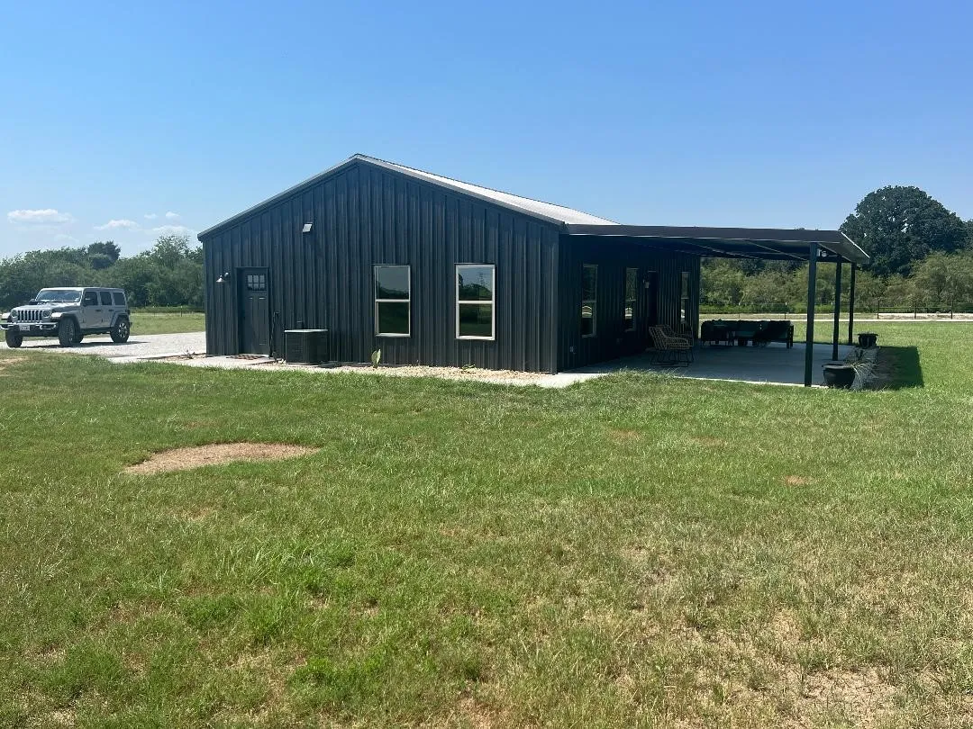 Farm For Sale in Hill County , 495 Fm 933, Aquilla, Texas 76622, 2 Bedroom, 1 Bathroom, Garage spaces, 1,200 Sqft, built in 2017, mls#21042728, Real Estate Agent in Aquilla, Homes For Sale in Hill county, Homes For Sale in Aquilla, Realtor in Aquilla Texas, Real Estate Brokerage Independent Realty Texas, Luminita Cordes Realtor