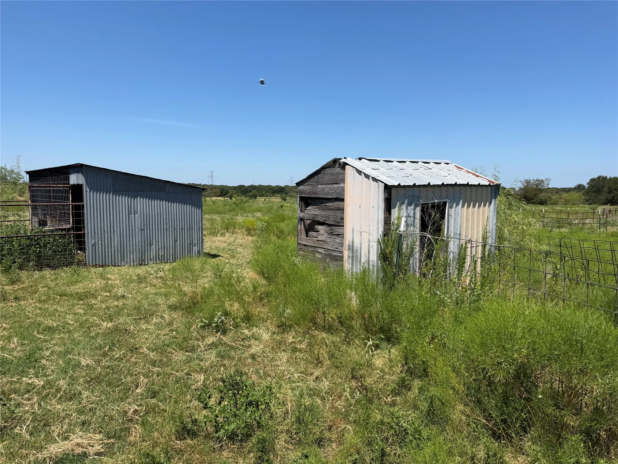 Farm For Sale in Hill County , 495 Fm 933, Aquilla, Texas 76622, 2 Bedroom, 1 Bathroom, Garage spaces, 1,200 Sqft, built in 2017, mls#21042728, Real Estate Agent in Aquilla, Homes For Sale in Hill county, Homes For Sale in Aquilla, Realtor in Aquilla Texas, Real Estate Brokerage Independent Realty Texas, Luminita Cordes Realtor