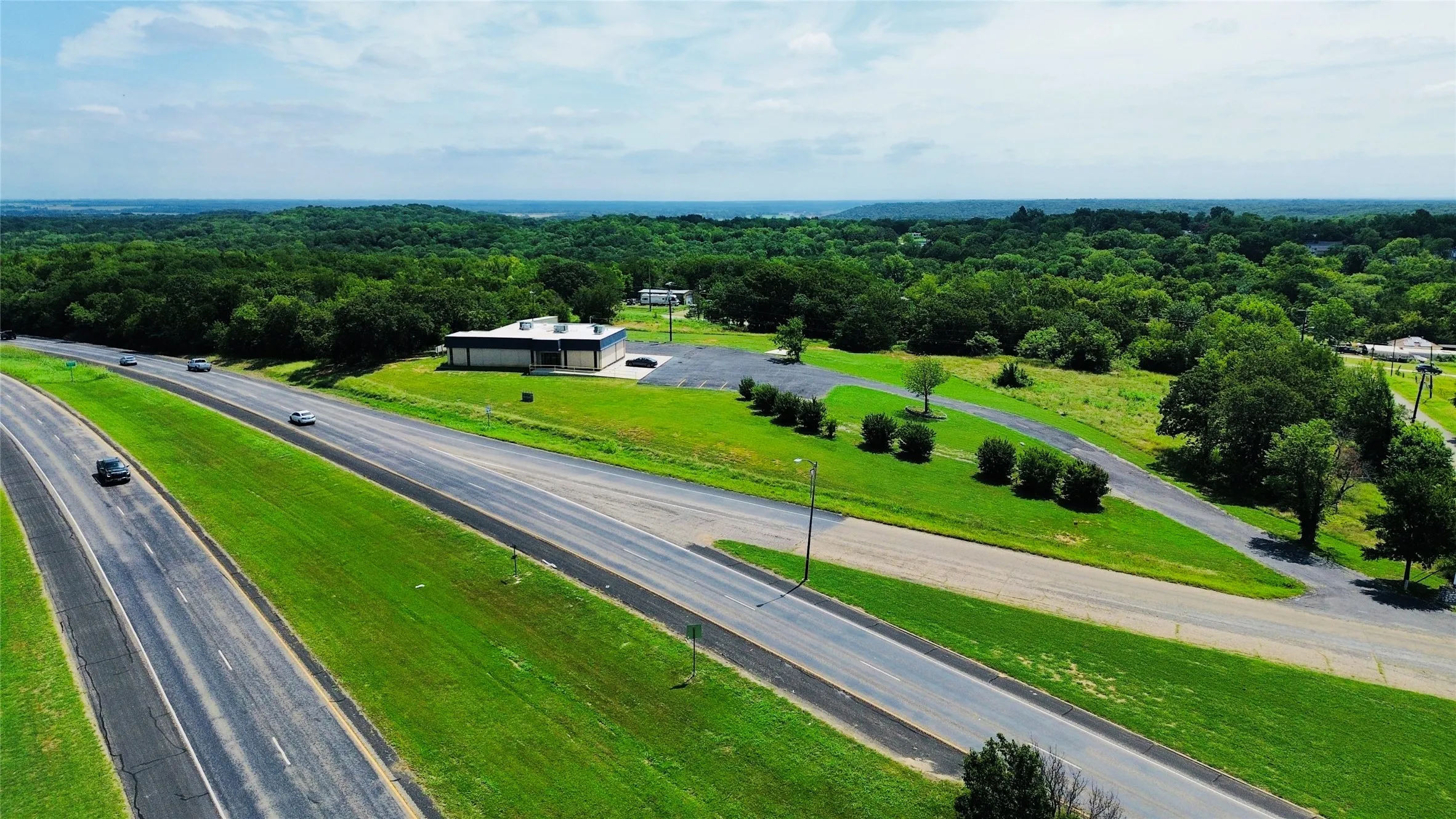 Office For Sale in Grayson County , 1020 N US HIGHWAY 69, Denison, Texas 75020, 0, 0, Garage spaces, 0 Sqft, built in 1980, Preowned, mls#21042155, Real Estate Agent in Denison, Homes For Sale in Grayson county, Homes For Sale in Denison, Realtor in Denison Texas, Real Estate Brokerage Independent Realty Texas, Luminita Cordes Realtor