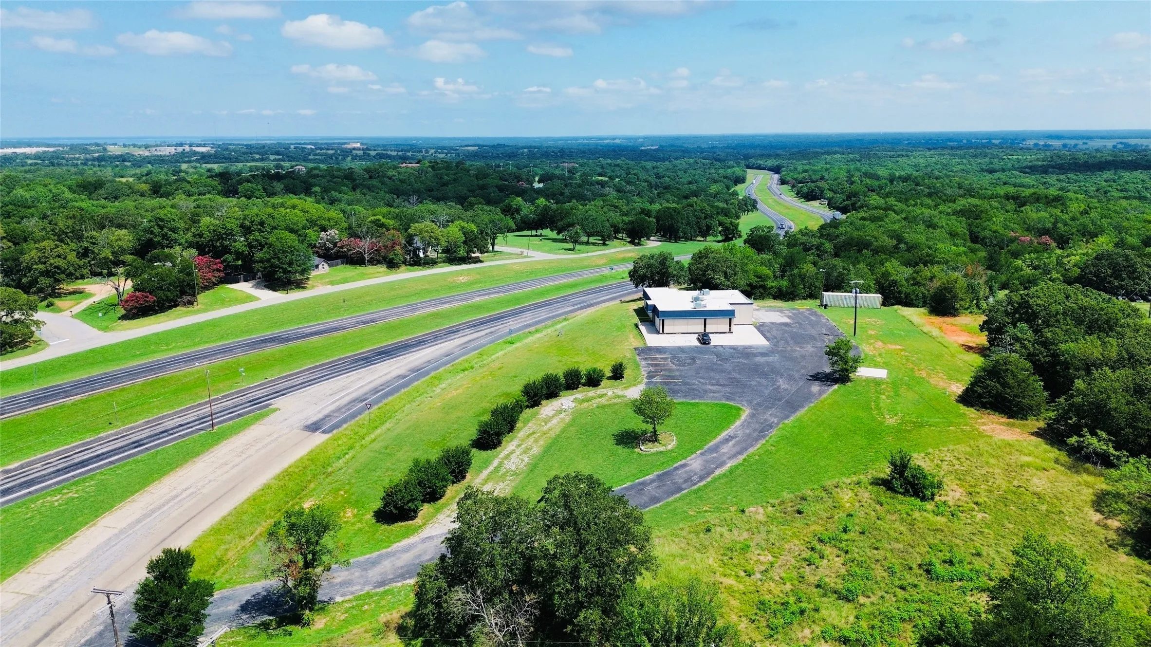 Office For Sale in Grayson County , 1020 N US HIGHWAY 69, Denison, Texas 75020, 0, 0, Garage spaces, 0 Sqft, built in 1980, Preowned, mls#21042155, Real Estate Agent in Denison, Homes For Sale in Grayson county, Homes For Sale in Denison, Realtor in Denison Texas, Real Estate Brokerage Independent Realty Texas, Luminita Cordes Realtor