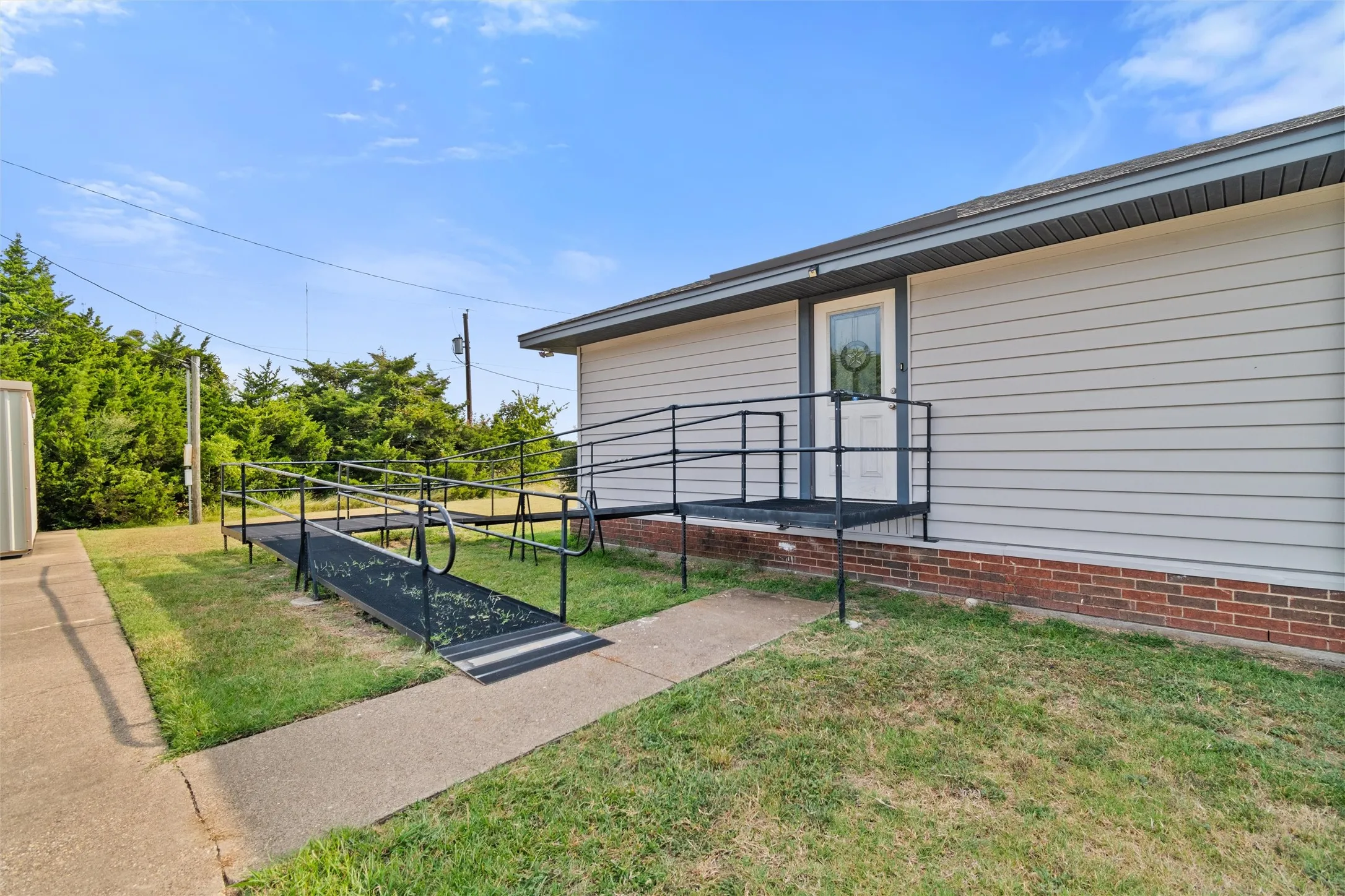 back entry with handicap ramp