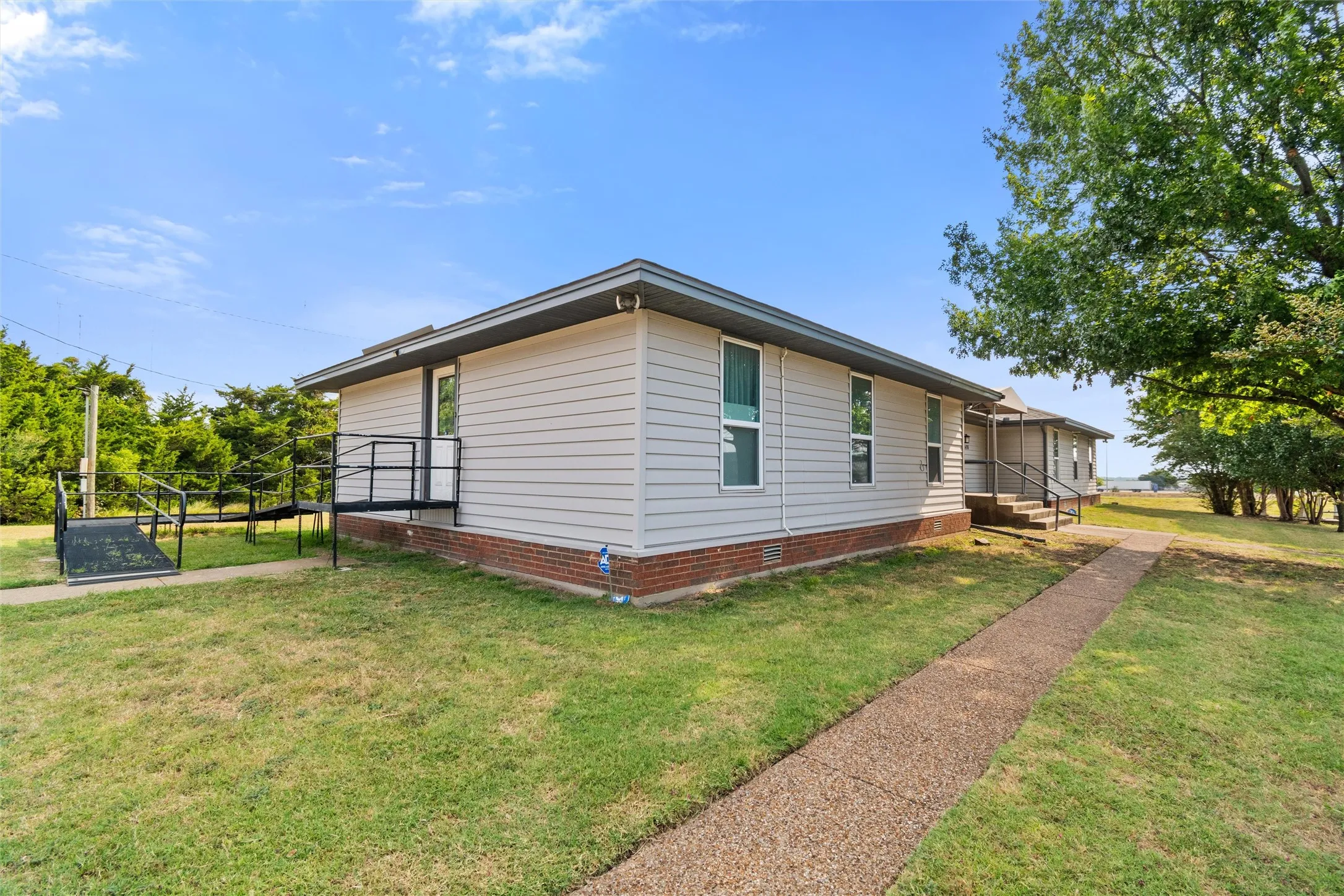 Business For Sale in Dallas County , 1400 Kari Ann Drive, Cedar Hill, Texas 75104, 0, 0, Garage spaces, 0 Sqft, built in 1984, Preowned, mls#21042904, Real Estate Agent in Cedar Hill, Homes For Sale in Dallas county, Homes For Sale in Cedar Hill, Realtor in Cedar Hill Texas, Real Estate Brokerage Independent Realty Texas, Luminita Cordes Realtor