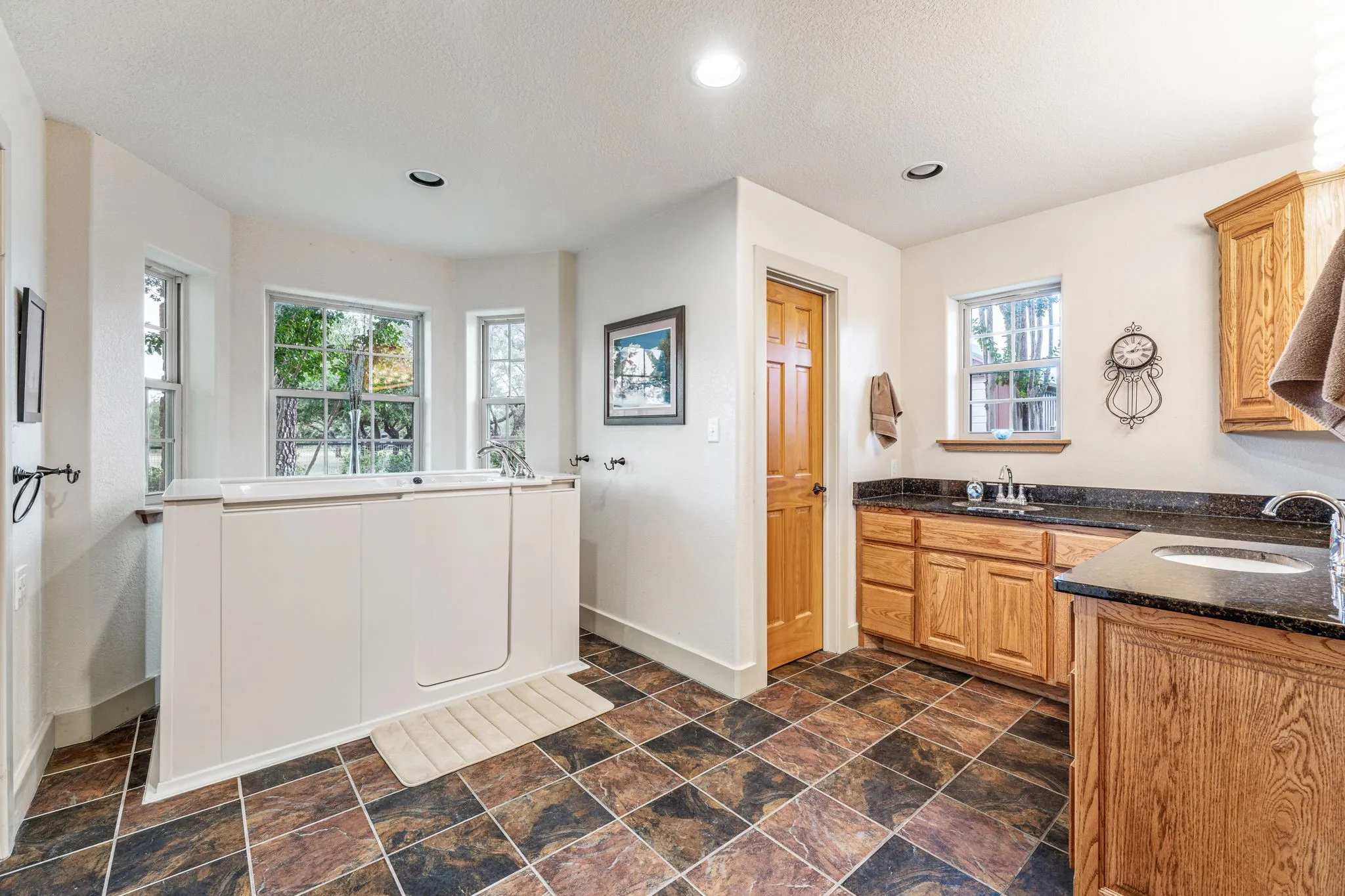 Farm For Sale in Erath County , 2707 County Road 247, Hico, Texas 76457, 4 Bedroom, 3 Bathroom, 3 Garage spaces, 2,846 Sqft, built in 1987, mls#21041986, Real Estate Agent in Hico, Homes For Sale in Erath county, Homes For Sale in Hico, Realtor in Hico Texas, Real Estate Brokerage Independent Realty Texas, Luminita Cordes Realtor