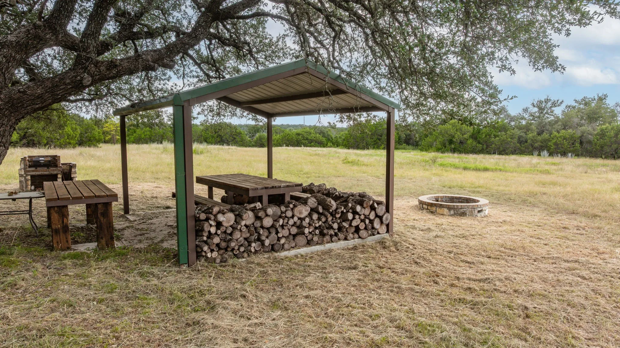 Farm For Sale in Erath County , 2707 County Road 247, Hico, Texas 76457, 4 Bedroom, 3 Bathroom, 3 Garage spaces, 2,846 Sqft, built in 1987, mls#21041986, Real Estate Agent in Hico, Homes For Sale in Erath county, Homes For Sale in Hico, Realtor in Hico Texas, Real Estate Brokerage Independent Realty Texas, Luminita Cordes Realtor