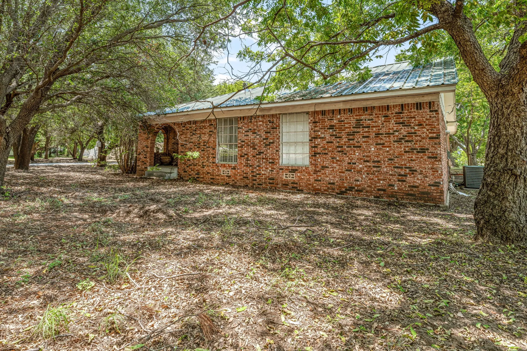 Unimproved Land For Sale in Palo Pinto County , 14330 S Highway 281, Santo, Texas 76472, 0, 0, Garage spaces, 0 Sqft, built in 1972, Preowned, mls#21043521, Real Estate Agent in Santo, Homes For Sale in Palo Pinto county, Homes For Sale in Santo, Realtor in Santo Texas, Real Estate Brokerage Independent Realty Texas, Luminita Cordes Realtor