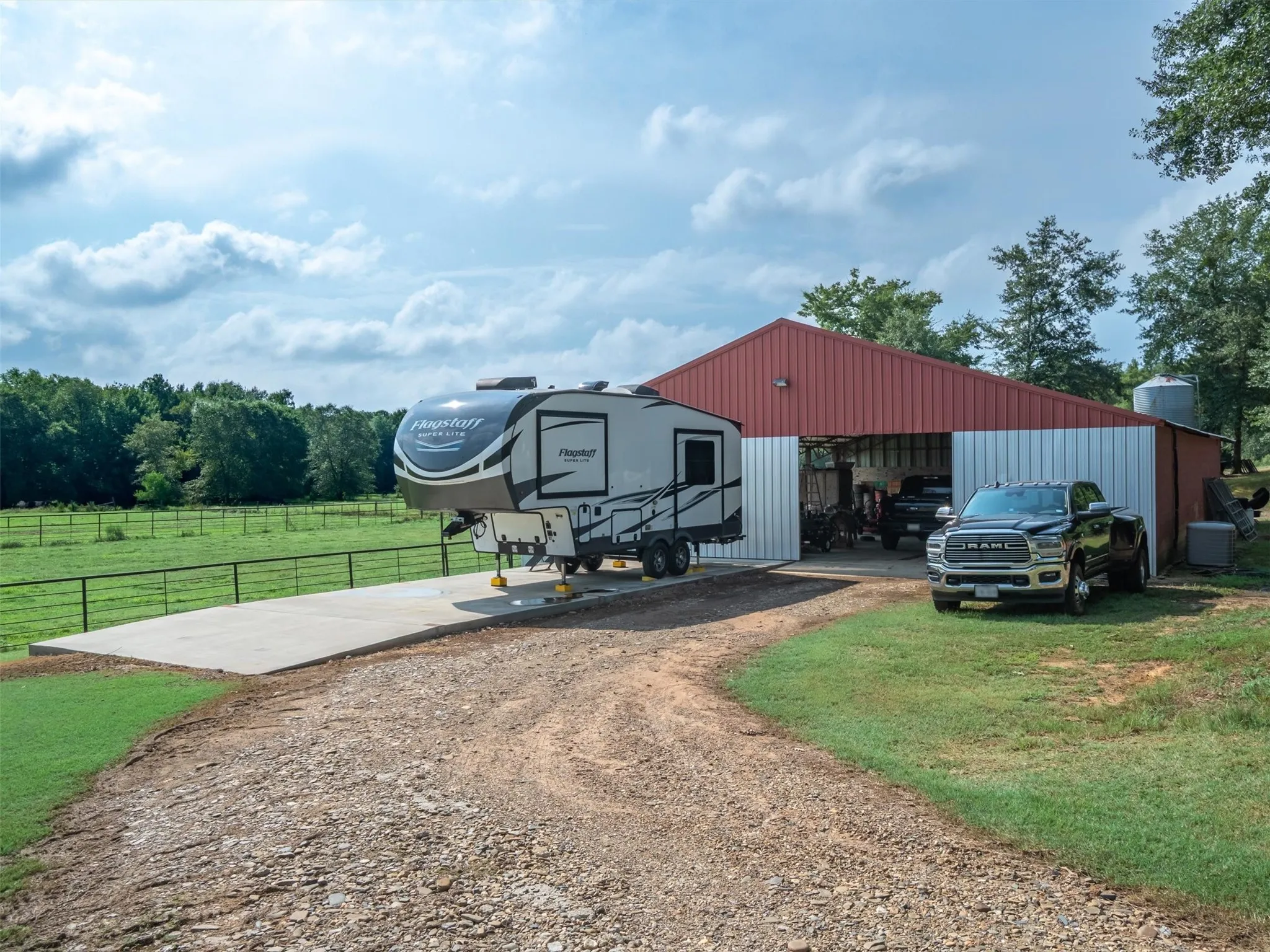 Farm For Sale in Wood County , 5282 N State Hwy 37, Winnsboro, Texas 75494, 4 Bedroom, 3 Bathroom, 2 Garage spaces, 2,700 Sqft, built in 2018, mls#21043706, Real Estate Agent in Winnsboro, Homes For Sale in Wood county, Homes For Sale in Winnsboro, Realtor in Winnsboro Texas, Real Estate Brokerage Independent Realty Texas, Luminita Cordes Realtor