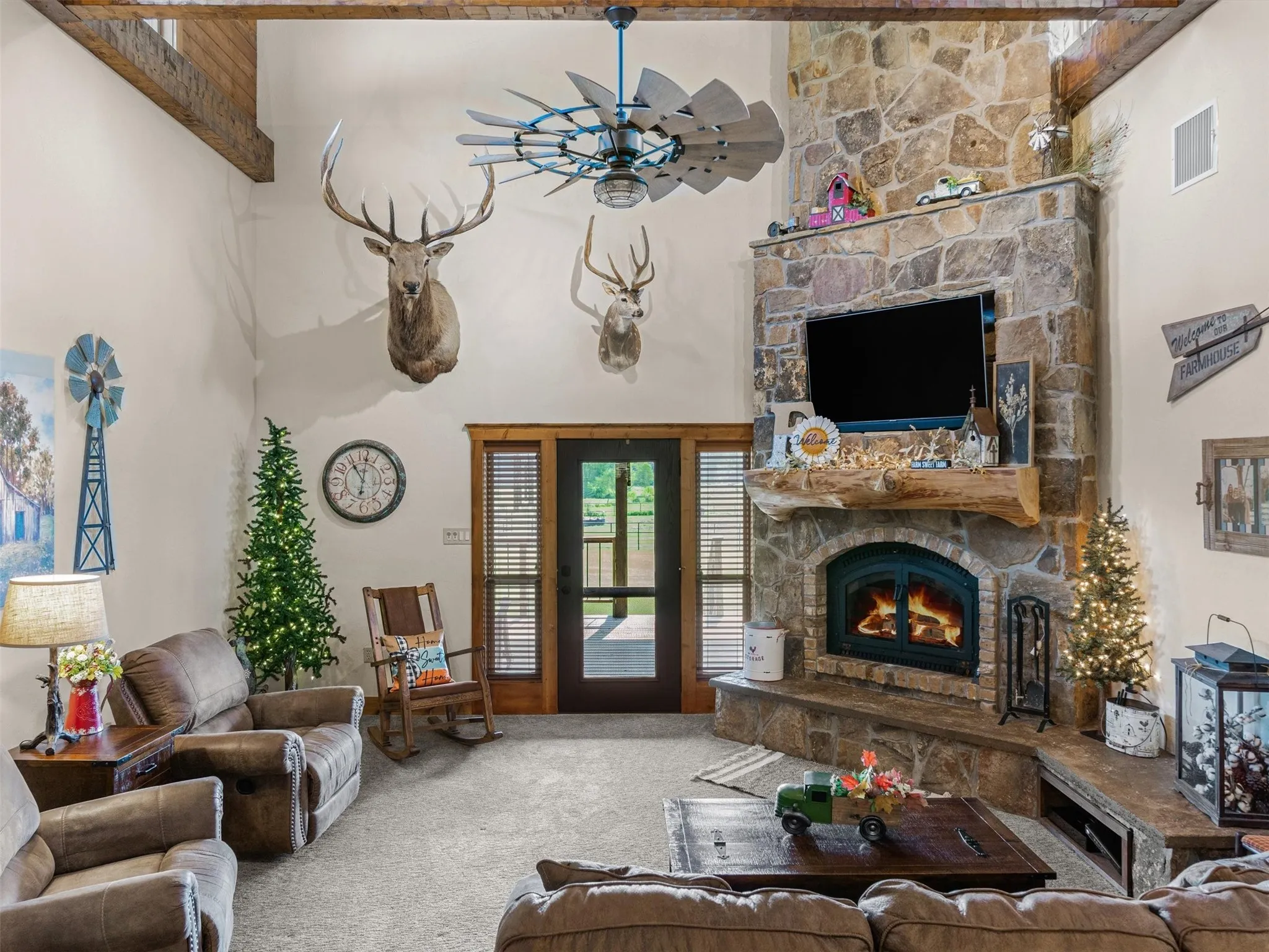 Farm For Sale in Wood County , 5282 N State Hwy 37, Winnsboro, Texas 75494, 4 Bedroom, 3 Bathroom, 2 Garage spaces, 2,700 Sqft, built in 2018, mls#21043706, Real Estate Agent in Winnsboro, Homes For Sale in Wood county, Homes For Sale in Winnsboro, Realtor in Winnsboro Texas, Real Estate Brokerage Independent Realty Texas, Luminita Cordes Realtor