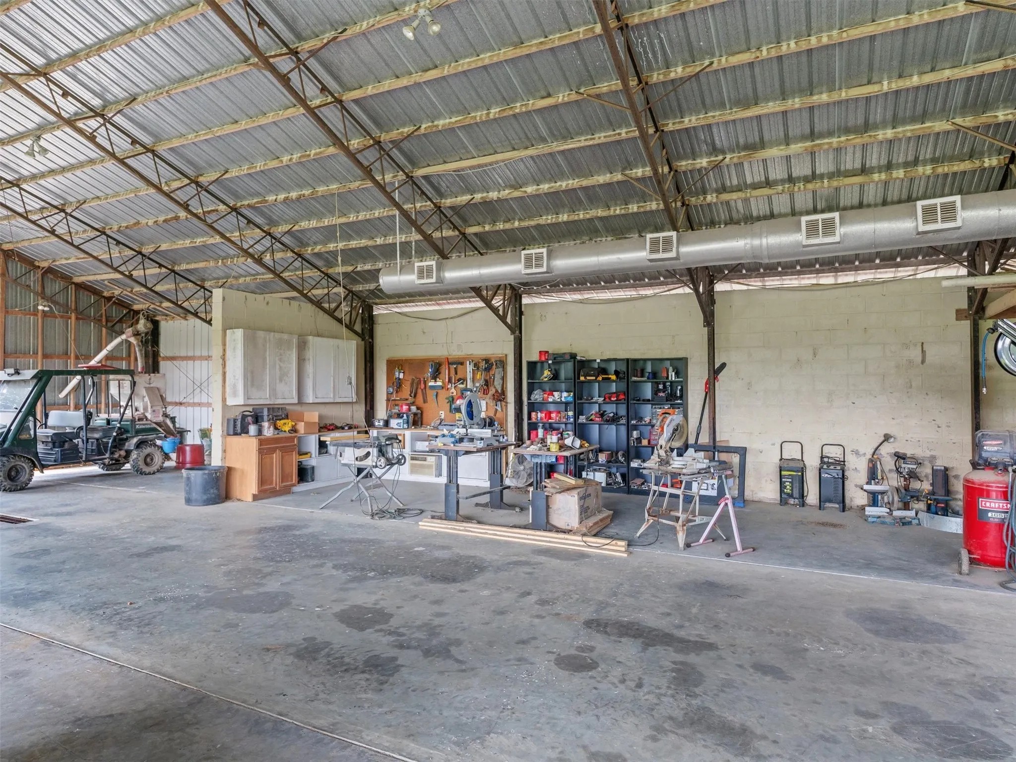 Farm For Sale in Wood County , 5282 N State Hwy 37, Winnsboro, Texas 75494, 4 Bedroom, 3 Bathroom, 2 Garage spaces, 2,700 Sqft, built in 2018, mls#21043706, Real Estate Agent in Winnsboro, Homes For Sale in Wood county, Homes For Sale in Winnsboro, Realtor in Winnsboro Texas, Real Estate Brokerage Independent Realty Texas, Luminita Cordes Realtor