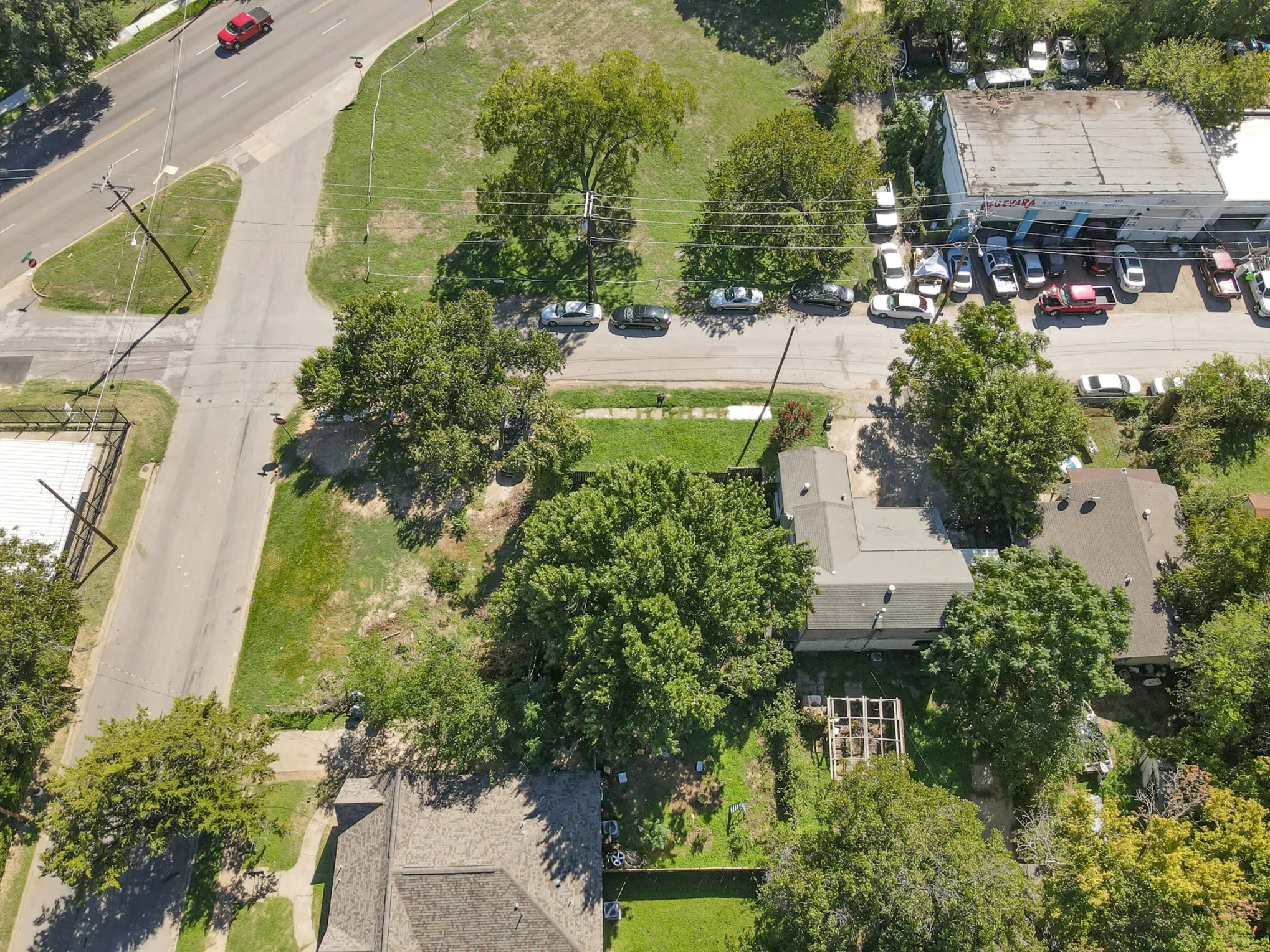 Single Family Residence For Sale in Dallas County , 815 Viola Street, Dallas, Texas 75203, 0, 0, Garage spaces, 672 Sqft, built in 1945, Preowned, mls#21043820, Real Estate Agent in Dallas, Homes For Sale in Dallas county, Homes For Sale in Dallas, Realtor in Dallas Texas, Real Estate Brokerage Independent Realty Texas, Luminita Cordes Realtor