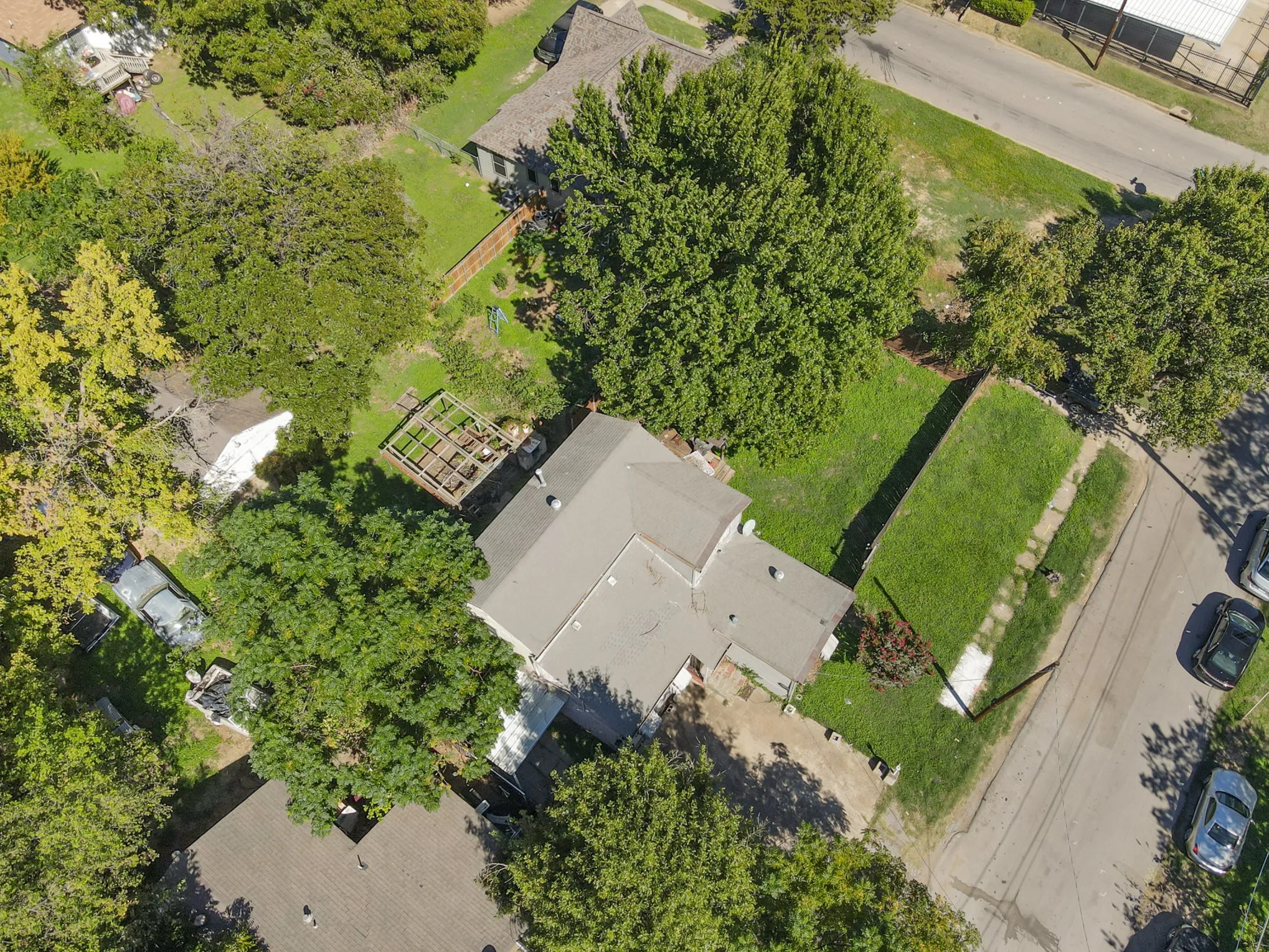 Single Family Residence For Sale in Dallas County , 815 Viola Street, Dallas, Texas 75203, 0, 0, Garage spaces, 672 Sqft, built in 1945, Preowned, mls#21043820, Real Estate Agent in Dallas, Homes For Sale in Dallas county, Homes For Sale in Dallas, Realtor in Dallas Texas, Real Estate Brokerage Independent Realty Texas, Luminita Cordes Realtor