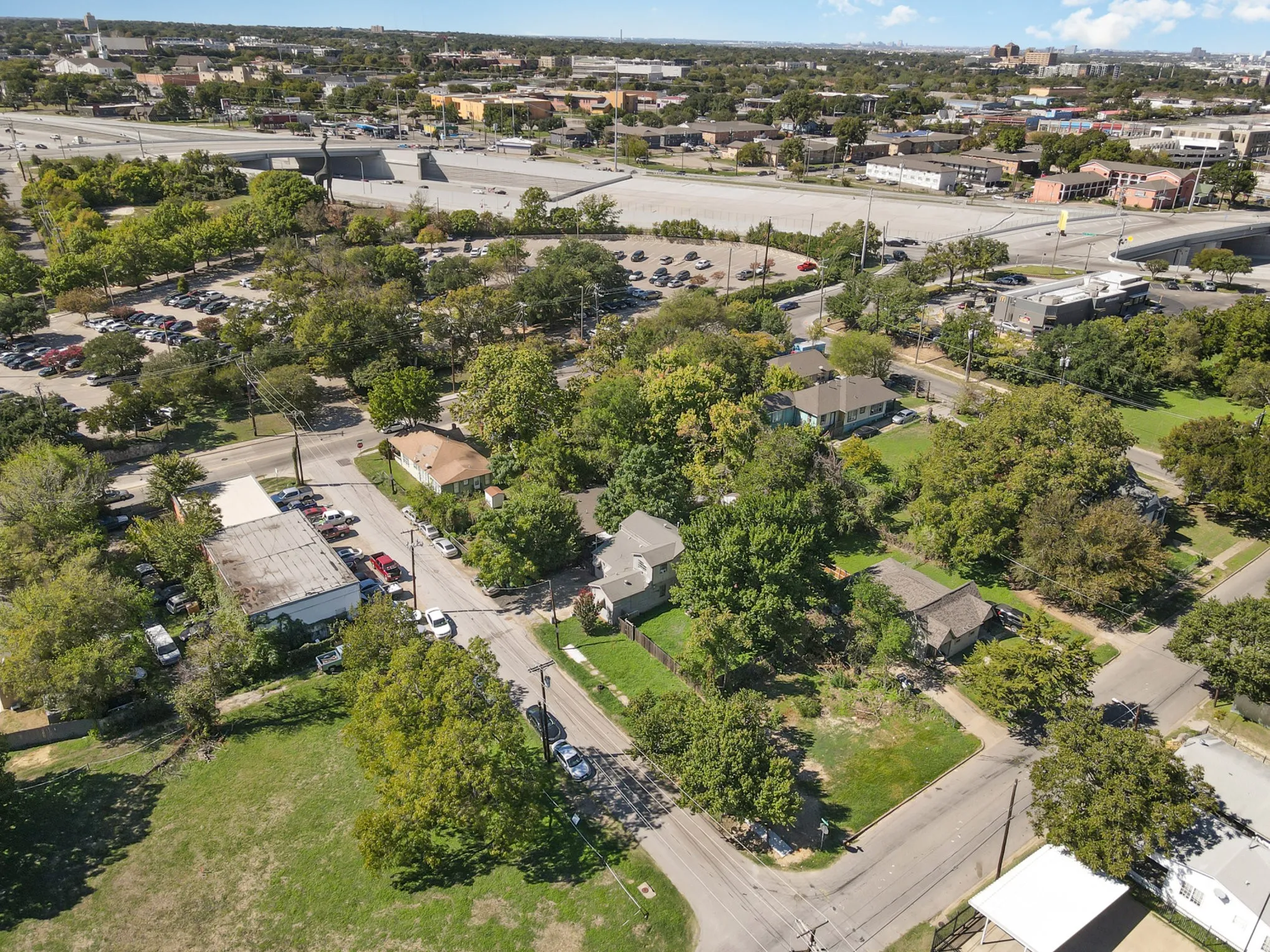 Unimproved Land For Sale in Dallas County , 819 Viola Street, Dallas, Texas 75203, 0, 0, Garage spaces, 0 Sqft, built in 0, mls#21043845, Real Estate Agent in Dallas, Homes For Sale in Dallas county, Homes For Sale in Dallas, Realtor in Dallas Texas, Real Estate Brokerage Independent Realty Texas, Luminita Cordes Realtor